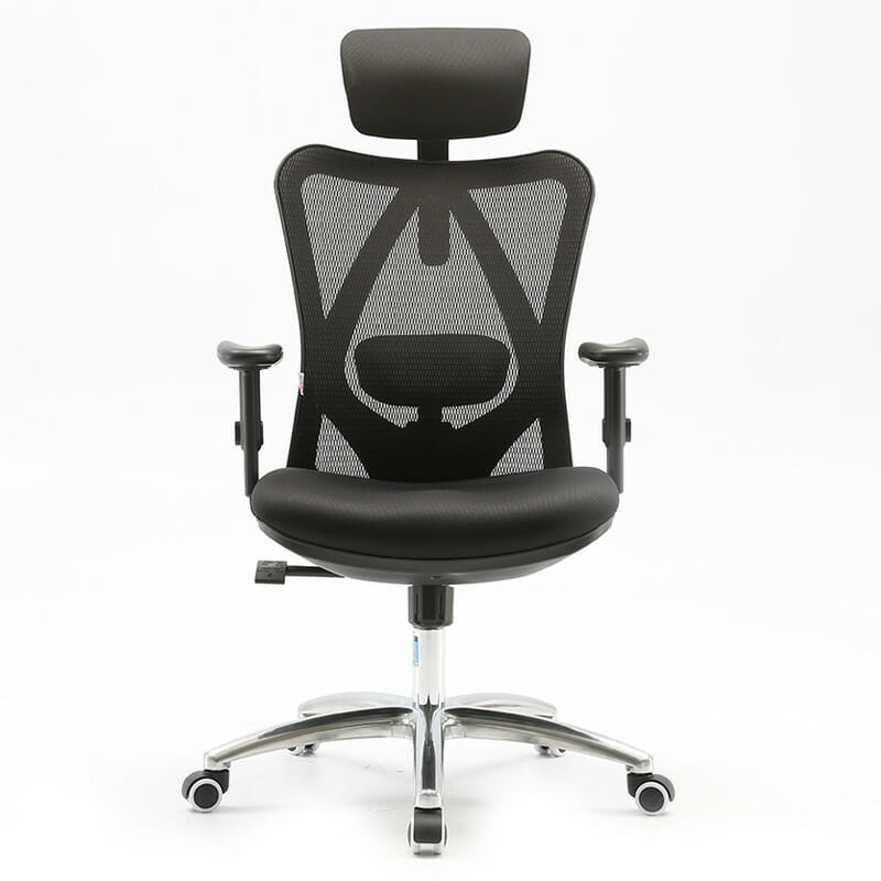 Silla ejecutiva negra con soporte lumbar
