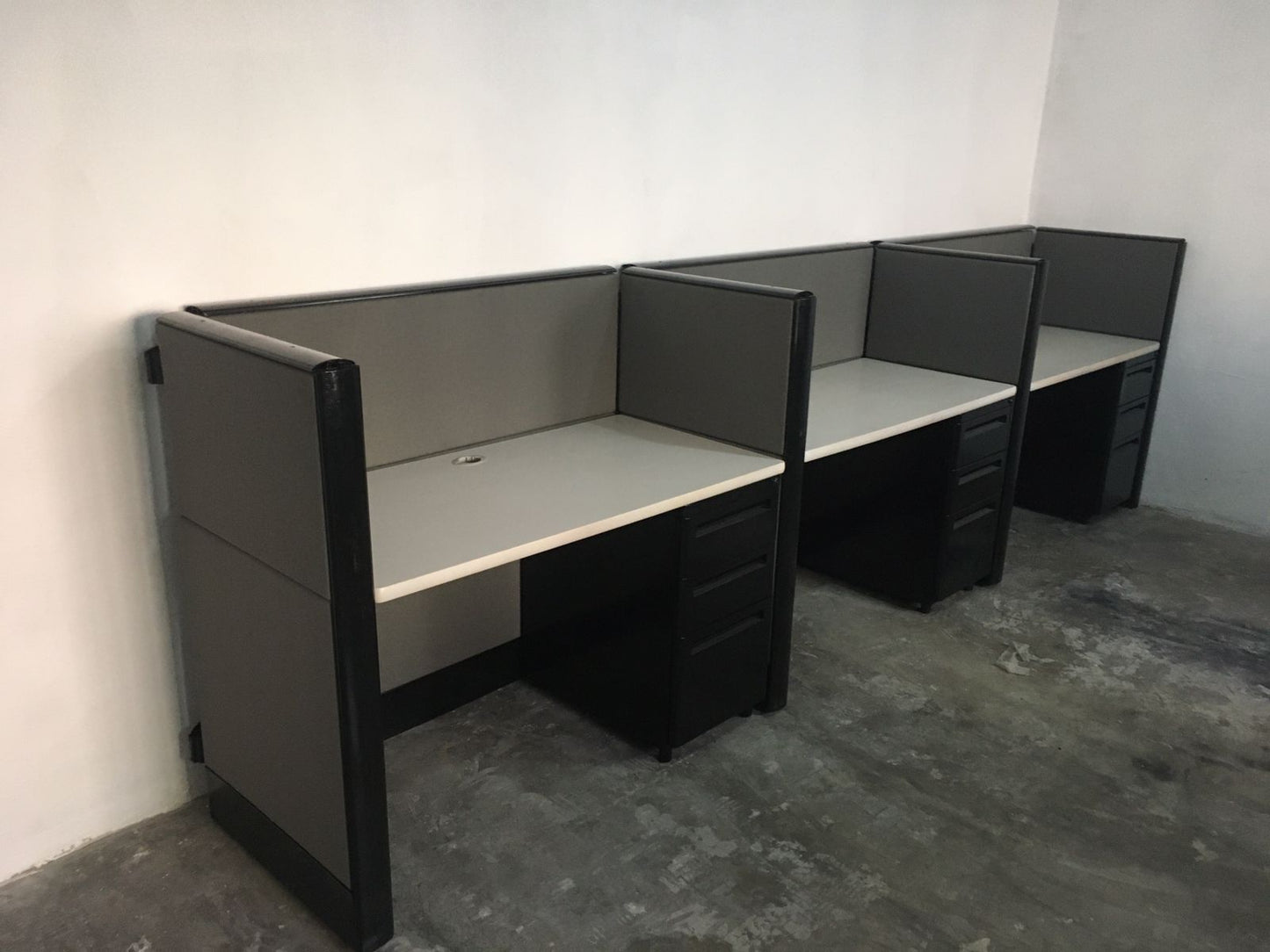 Módulos de trabajo escritorios colaborativos callcenter oficina de fabricación tipo callcenter