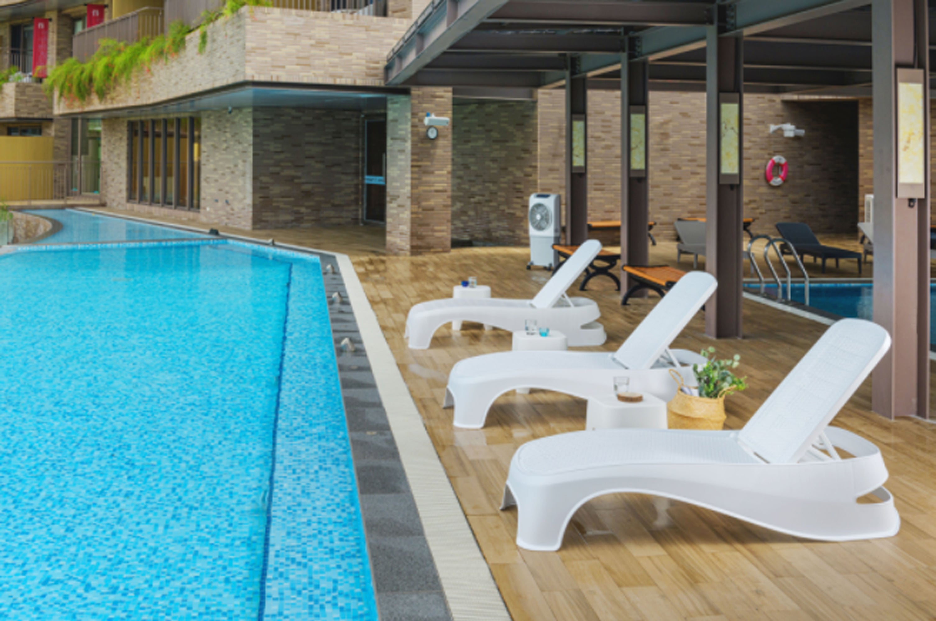 Detalle del acabado blanco del Camastro Hawaii