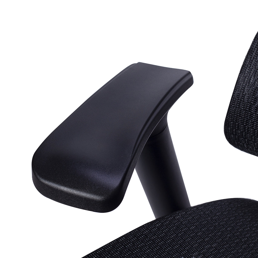 Highlighting ergonomic features of Sillón Directivo 1500NE