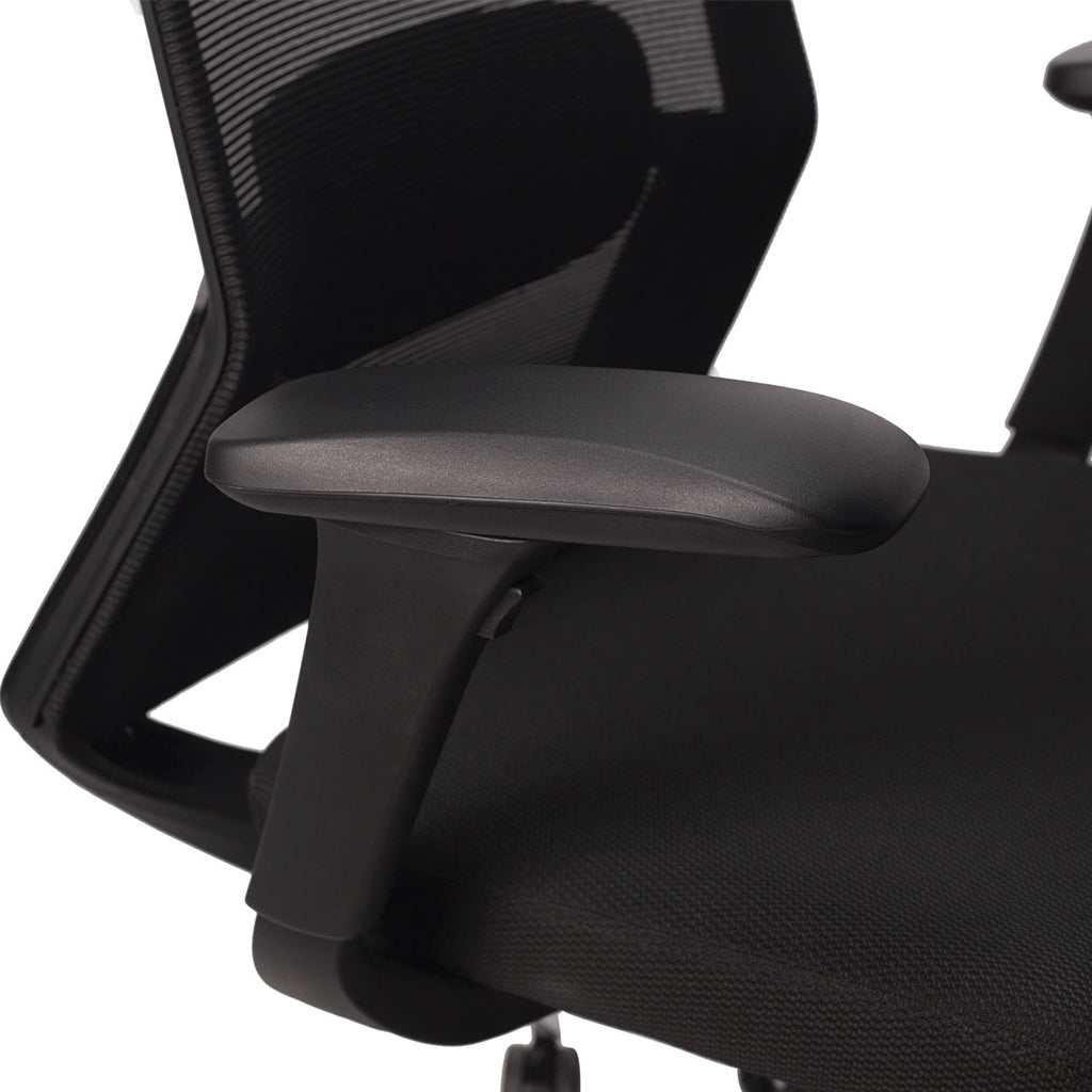 Sillón Ejecutivo 1700NE in office setup