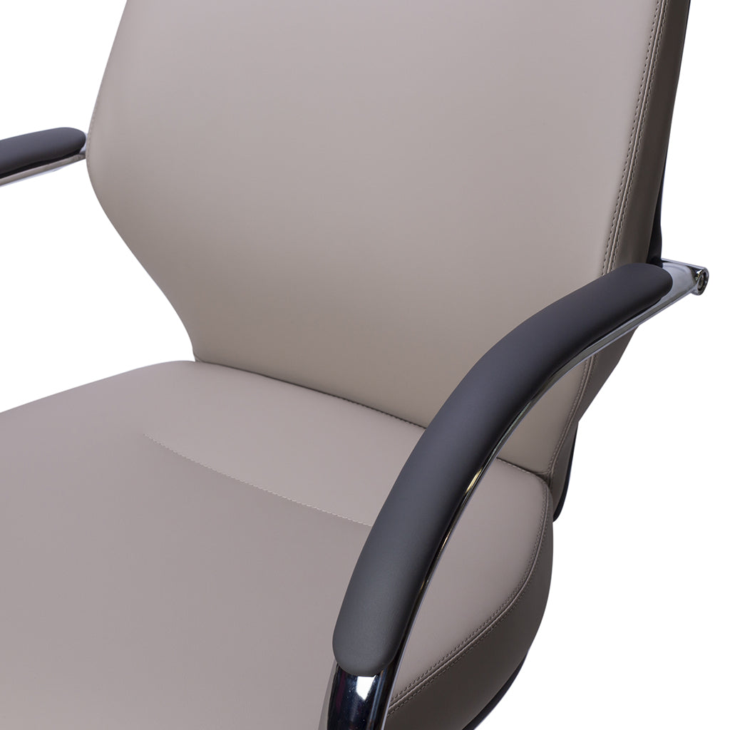 Silla de Visita 1235GRDE in office or reception setup