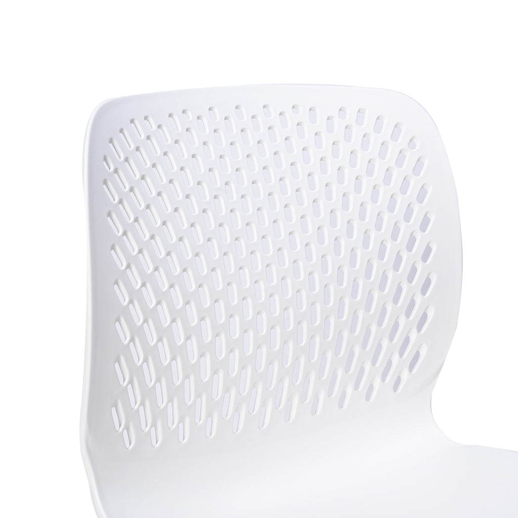 Silla de Visita 155BL Ergonomik en entorno de oficina moderna