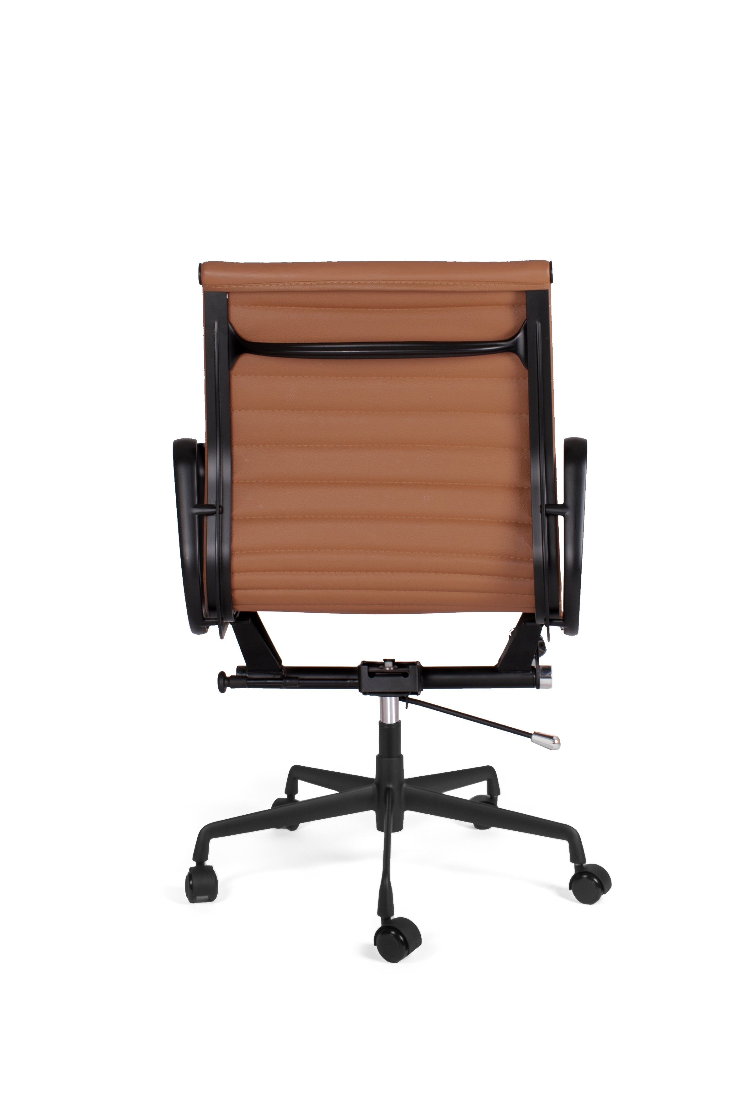 Detalle del acabado en piel genuina de la Silla Goetz