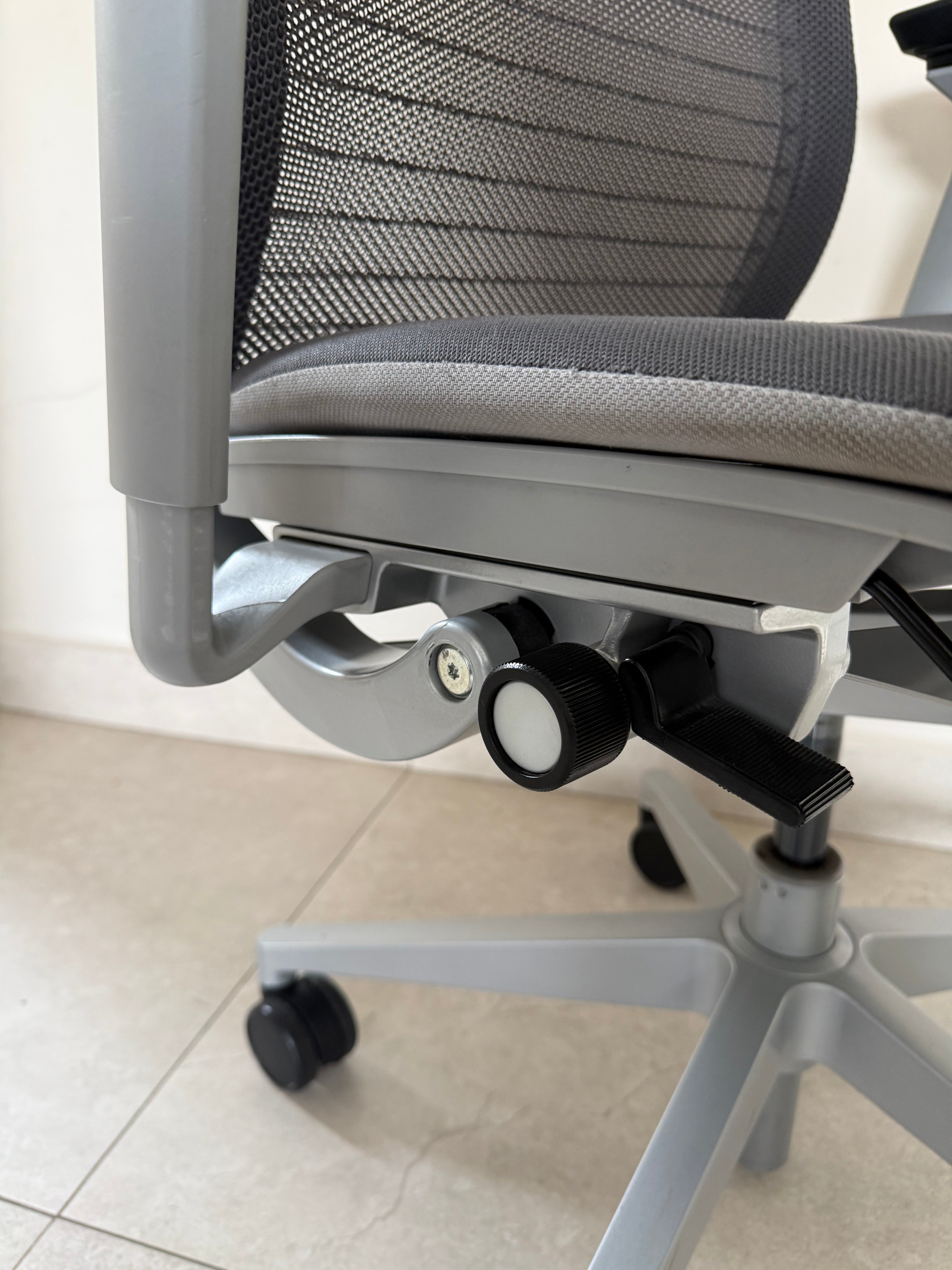 Silla Steelcase Think Gris Preowned