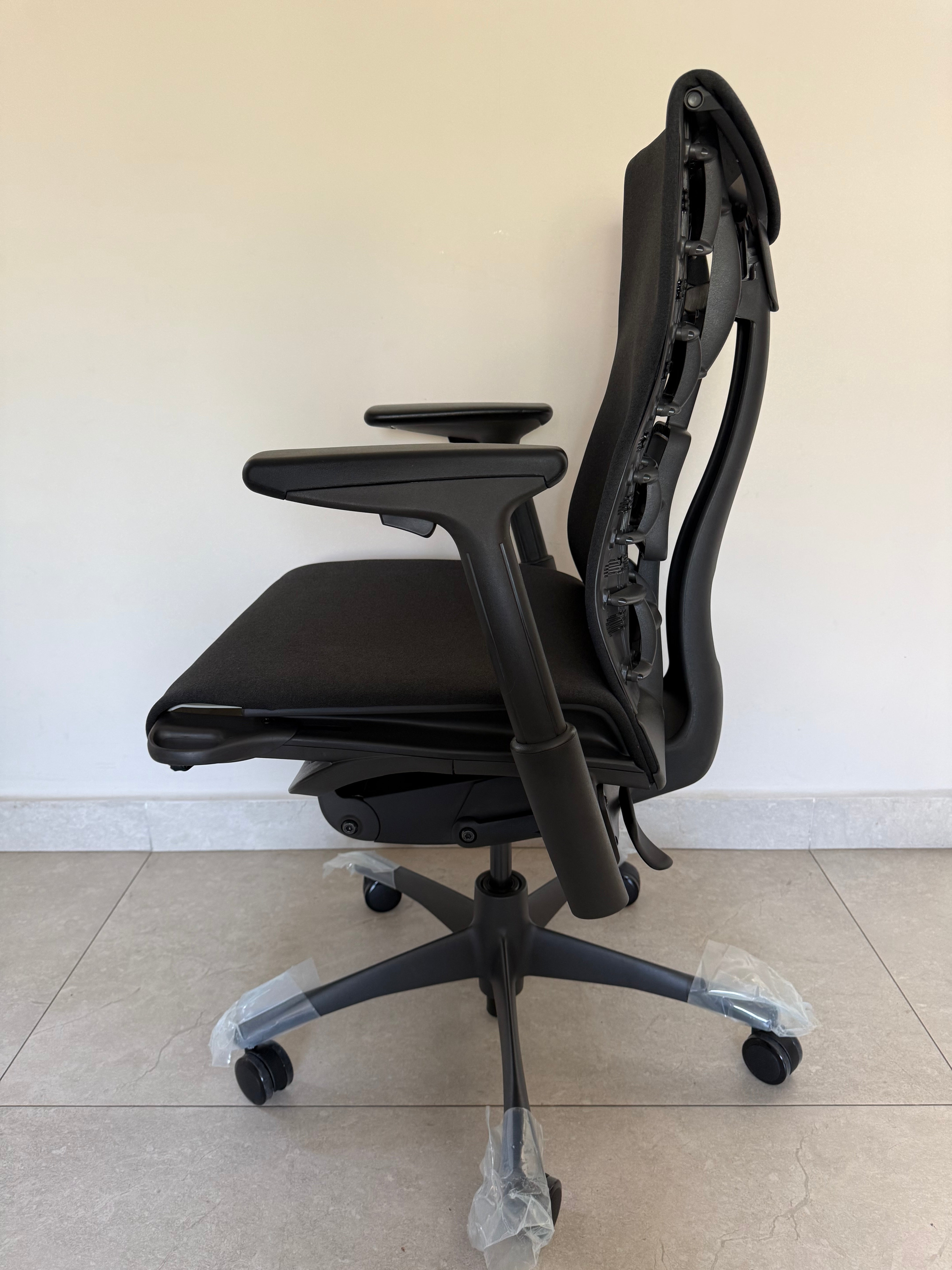 Embody Negro Liso - Herman Miller Nueva