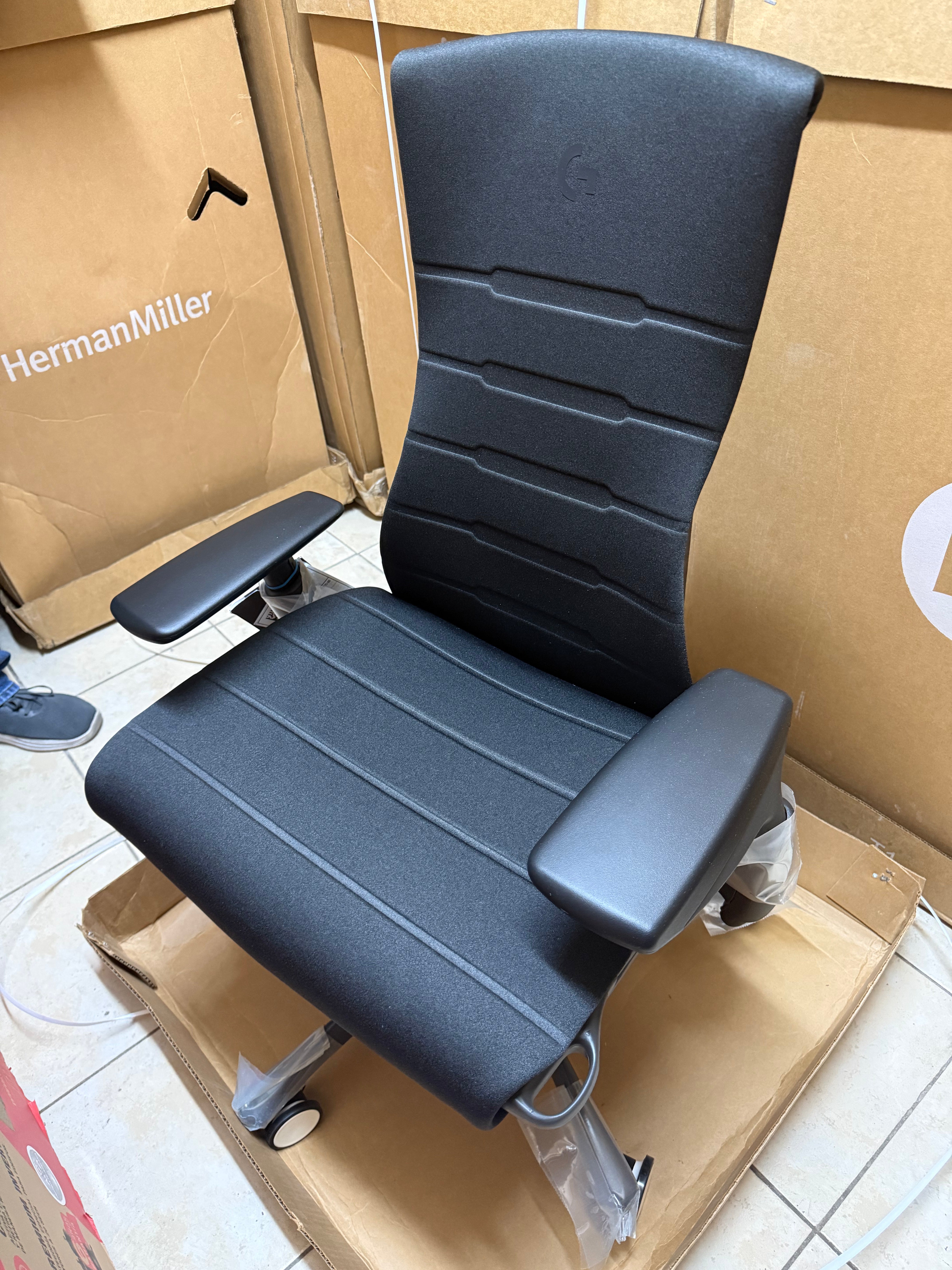 Embody Logitech - Herman Miller Nueva
