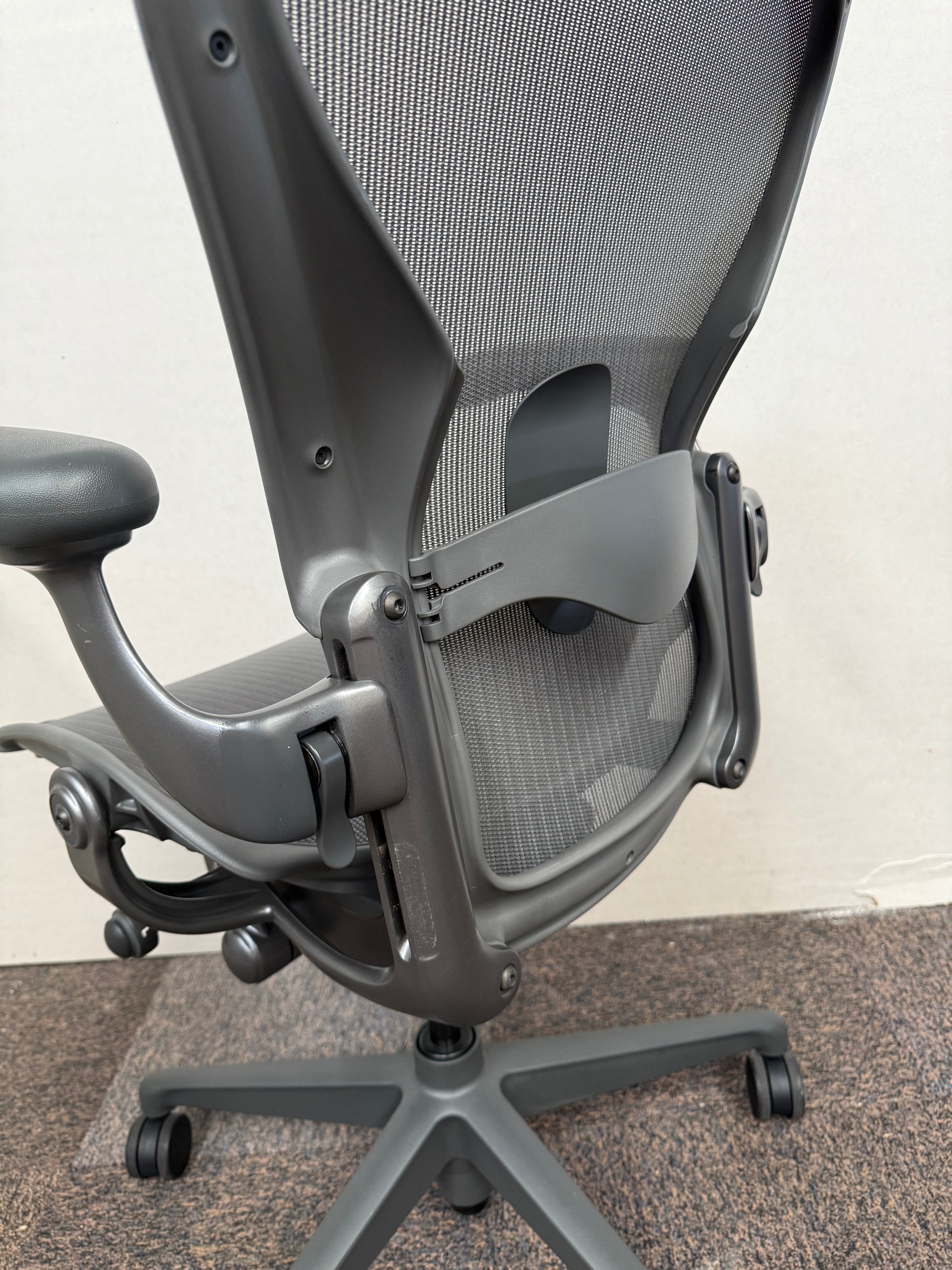 Silla Aeron Herman Miller Talla B Gris Bloqueo - Preowned