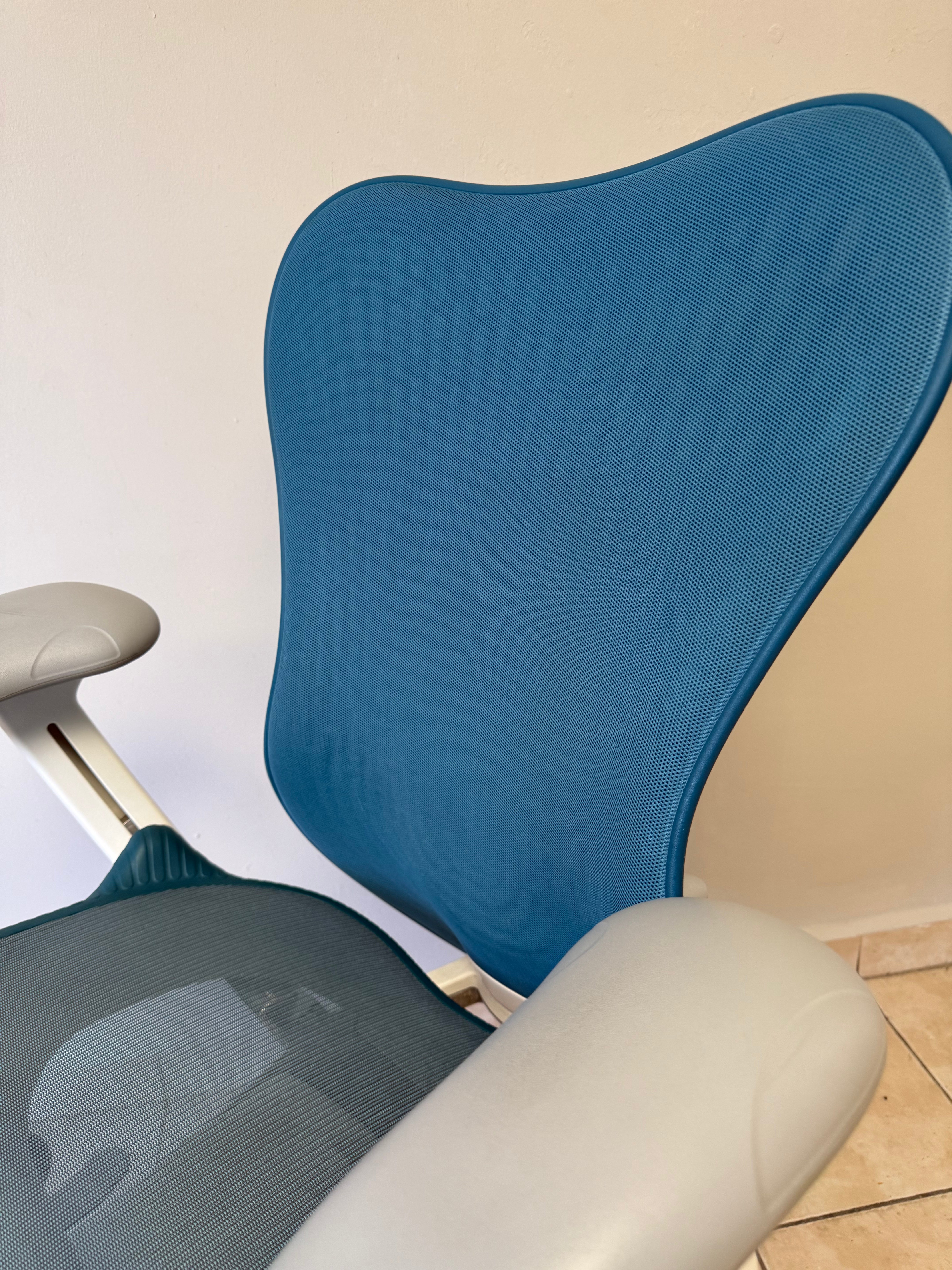 Silla Mirra 2 Butterfly Equipada Herman Miller - Preowned