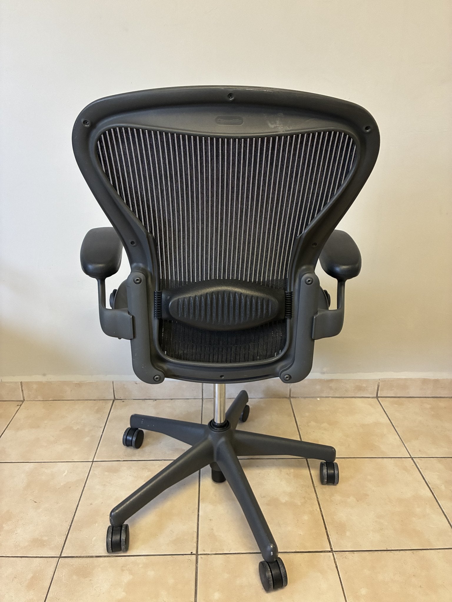 Silla Herman Miller Aeron Classic Talla B Equipada - vista 3