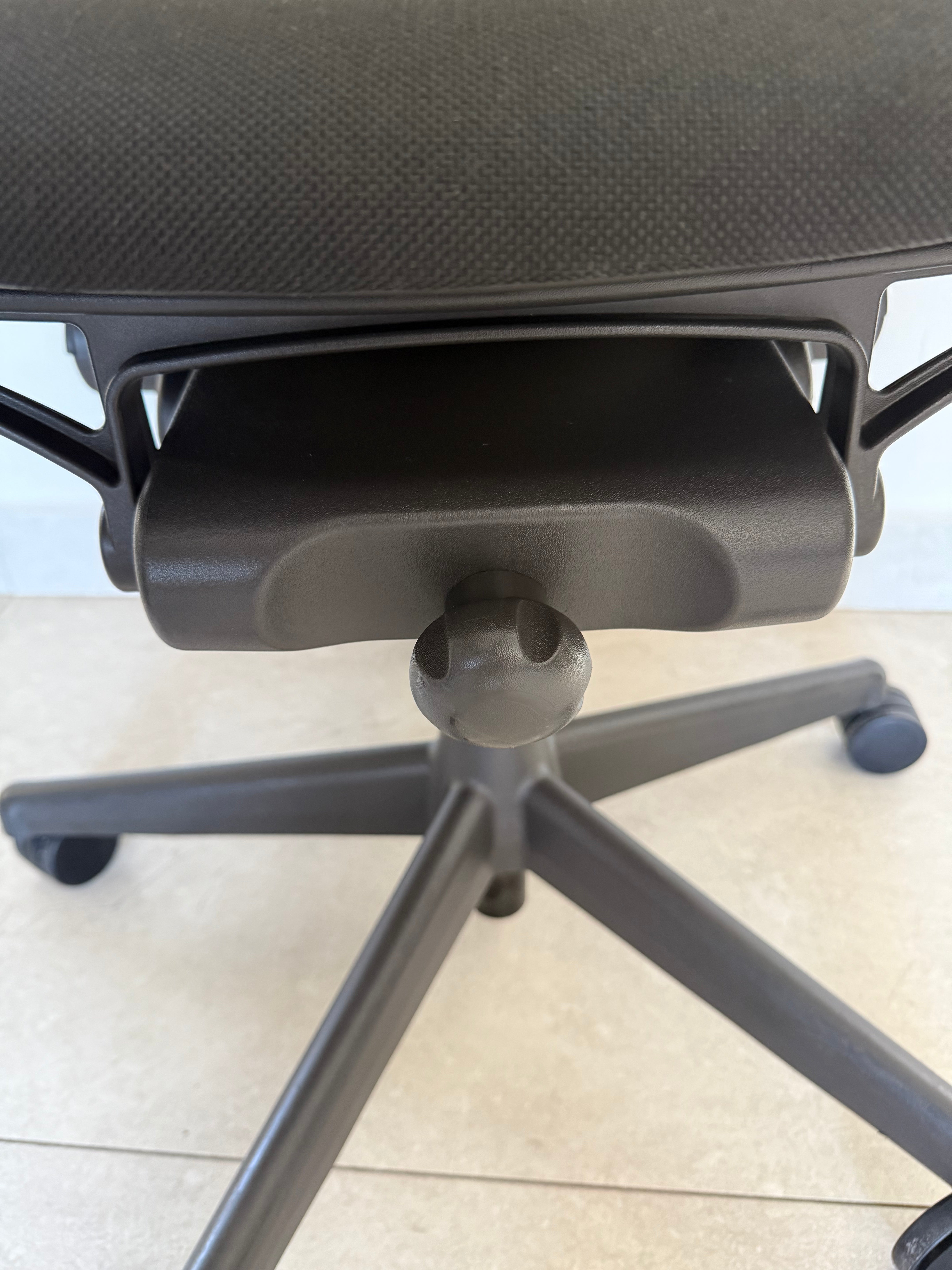 Silla Celle Herman Miller Negro - Preowned