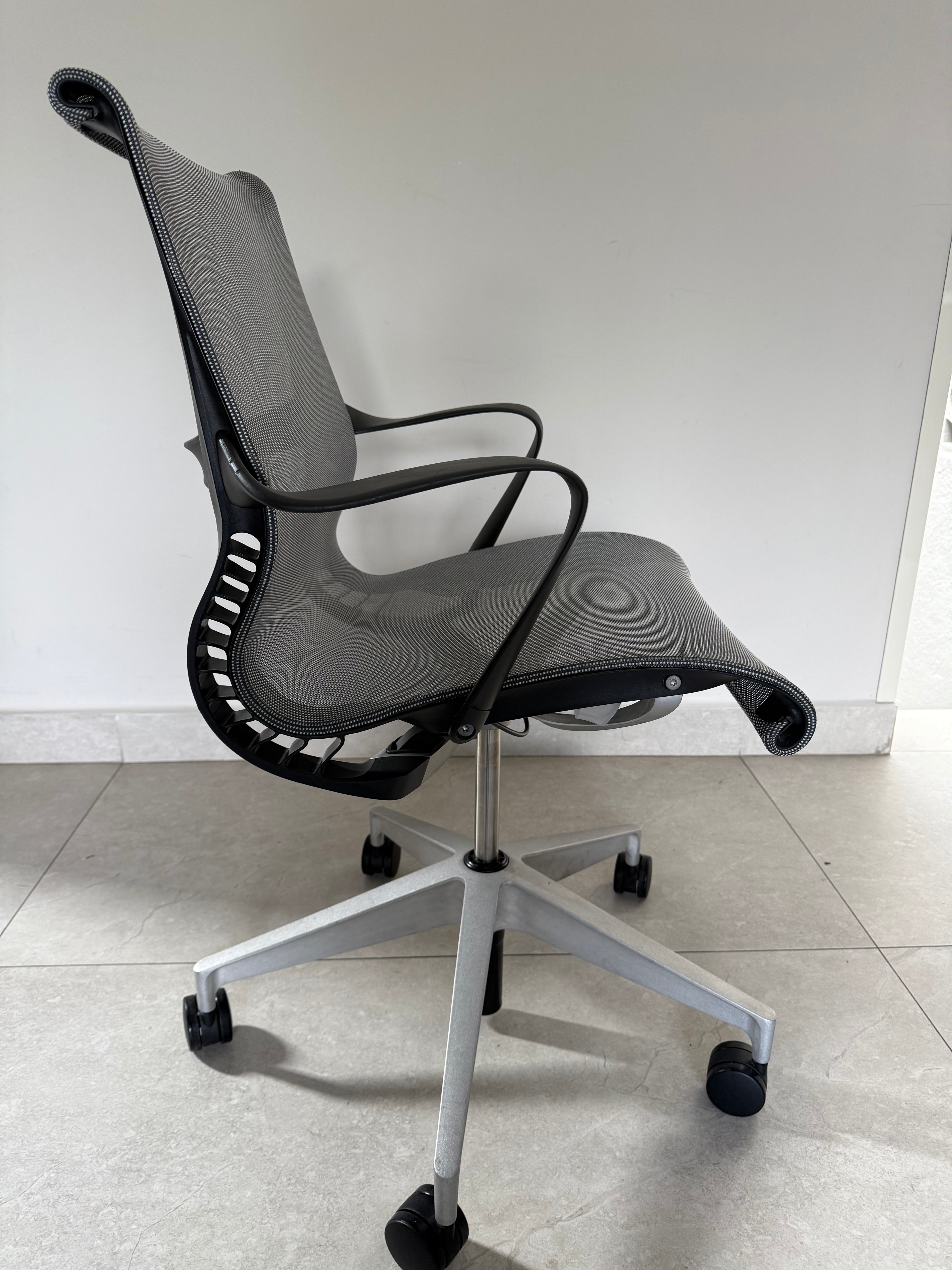 Silla Setu Gris Herman Miller - Preowned