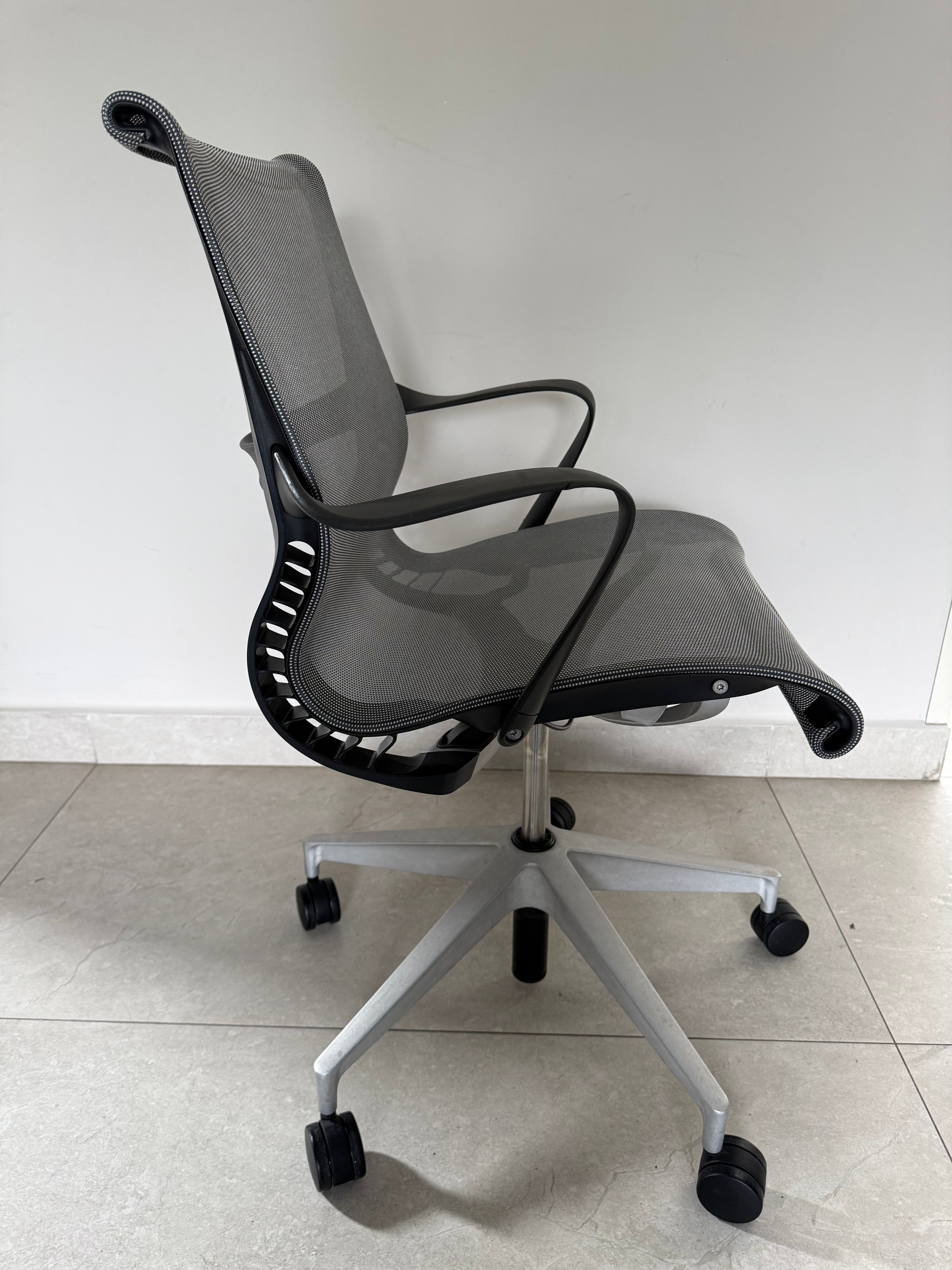 Silla Setu Gris Herman Miller - Preowned