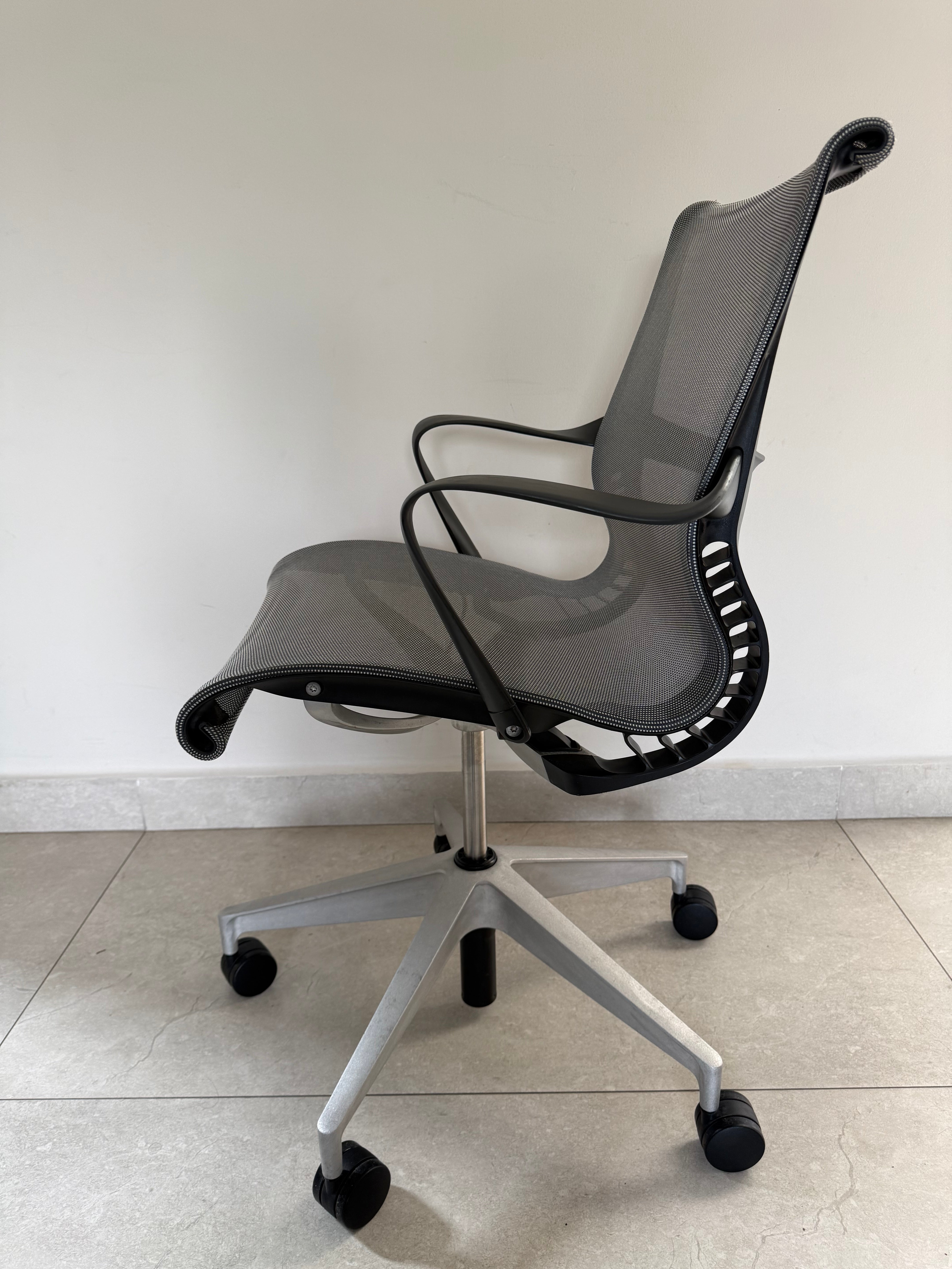 Silla Setu Gris Herman Miller - Preowned