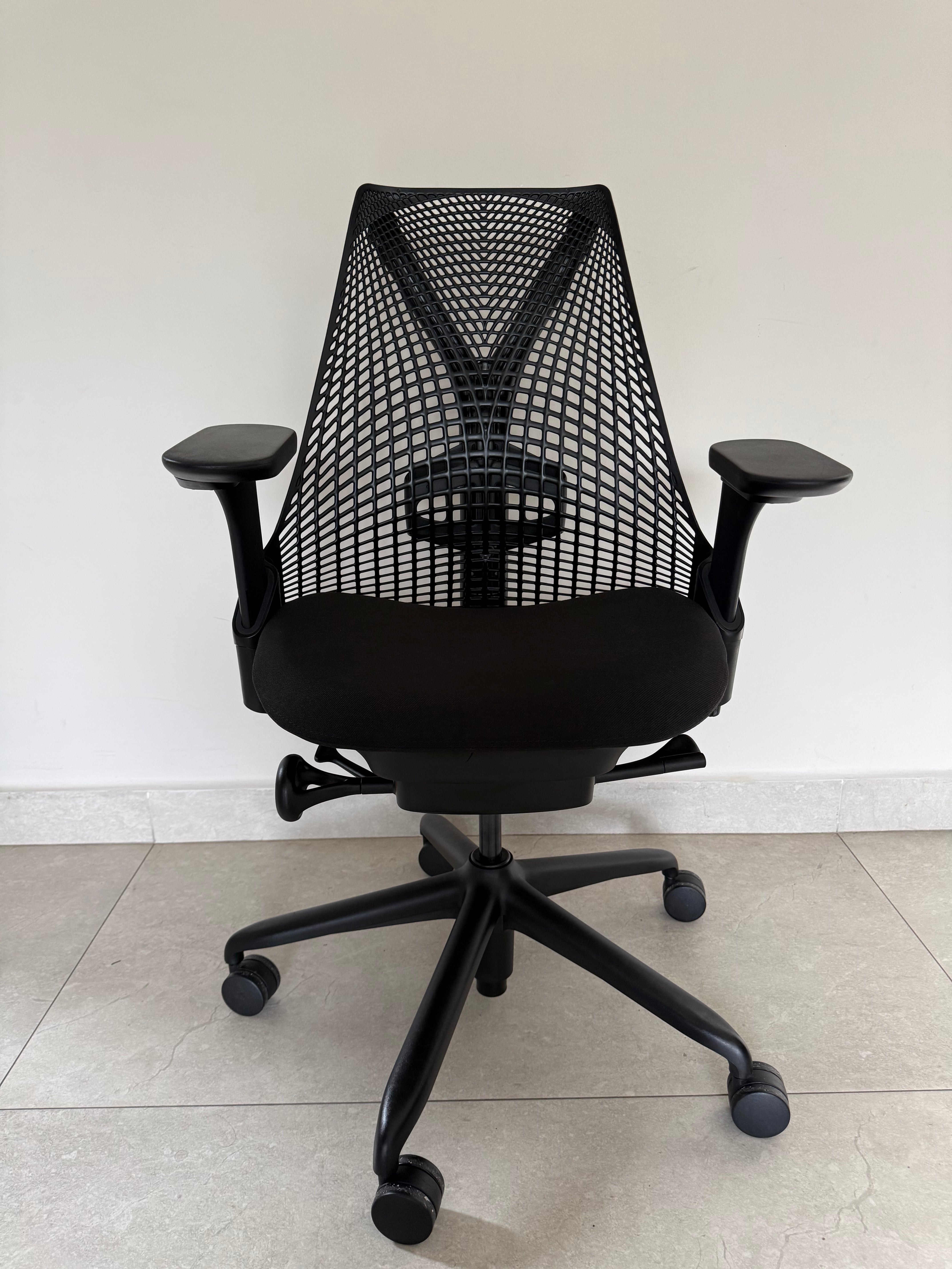 Silla Sayl Negra Herman Miller - Preowned