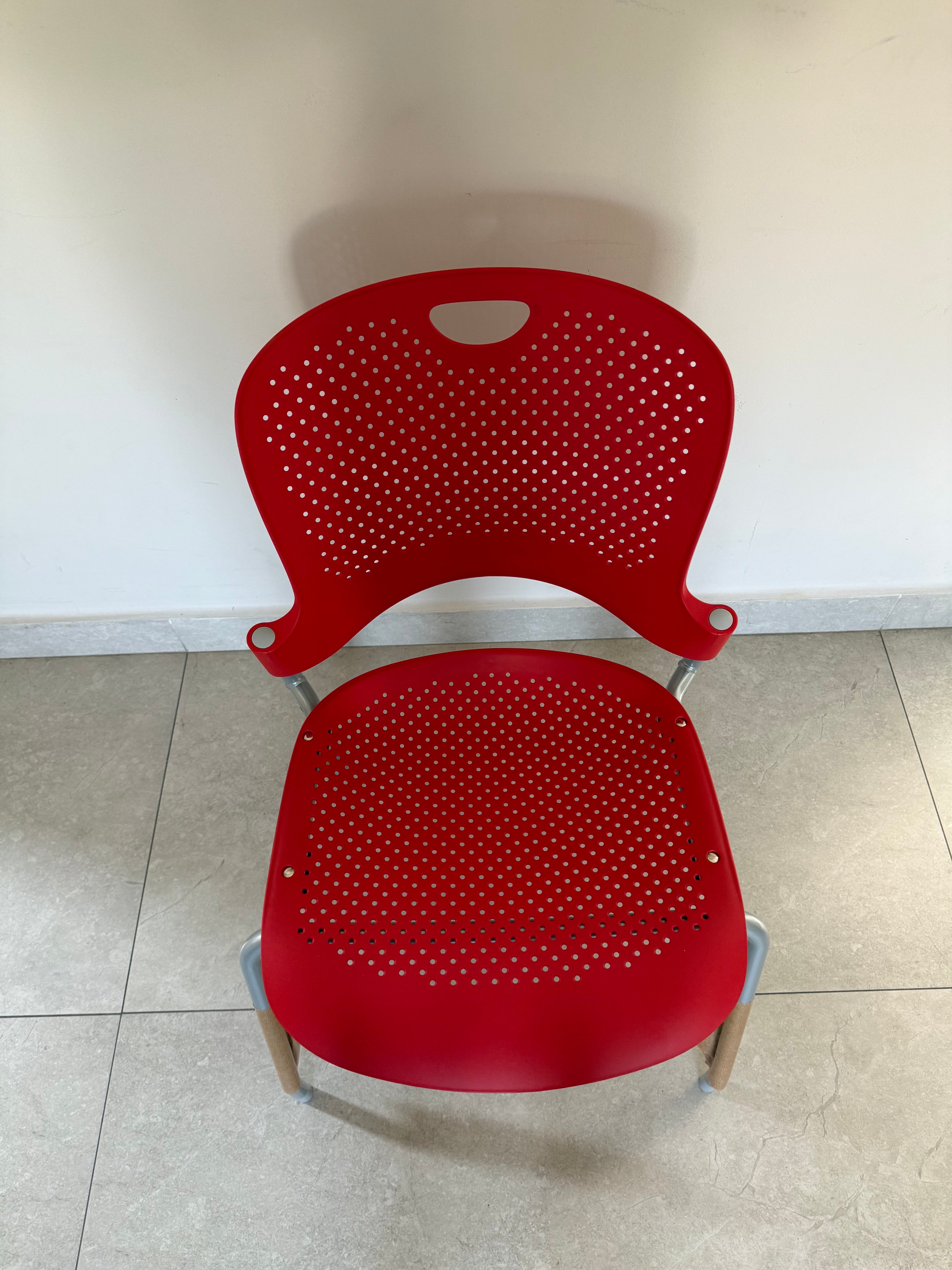 Silla Caper Roja Herman Miller de Exhibición