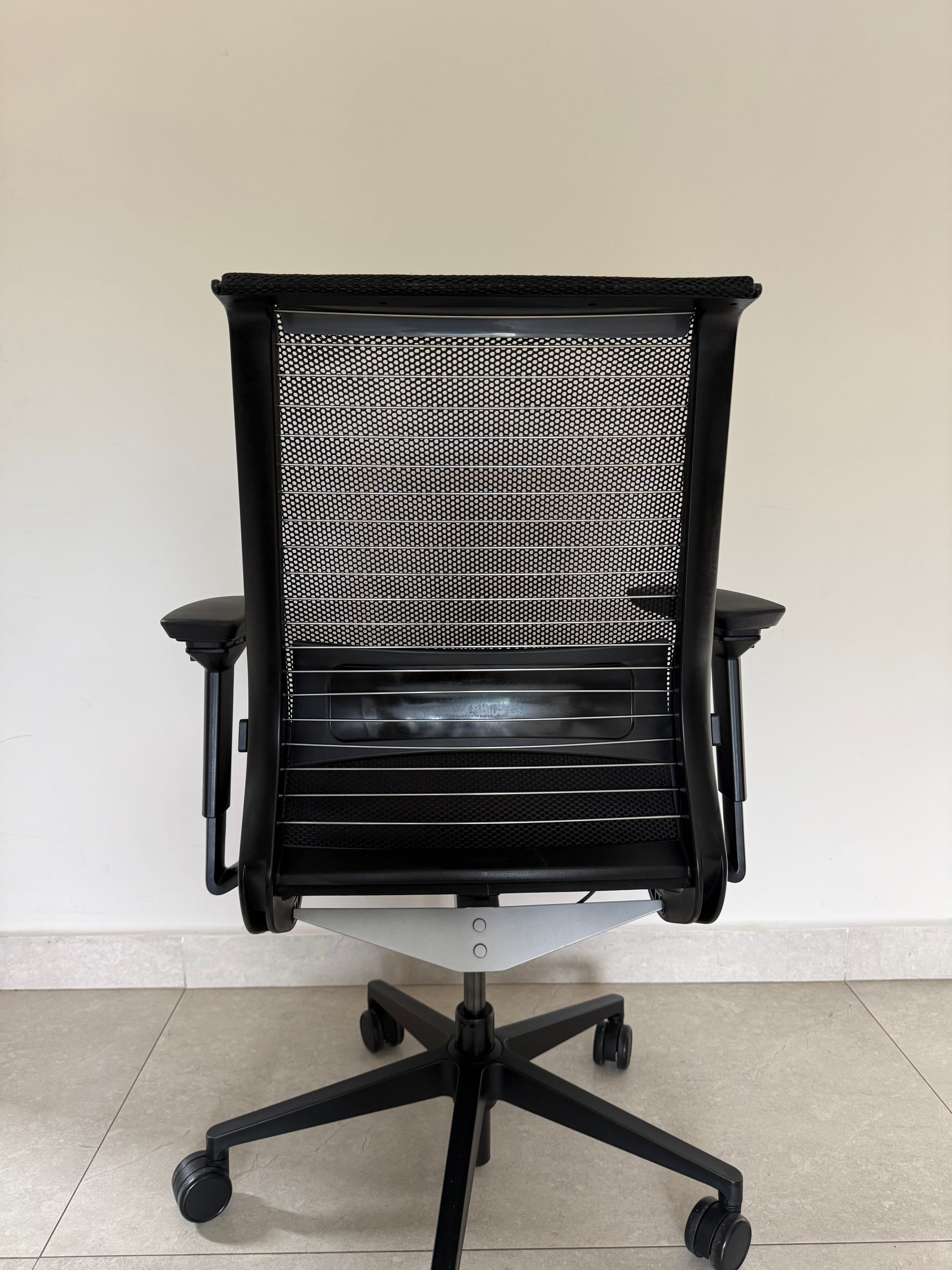 Silla Steelcase Think Preowned