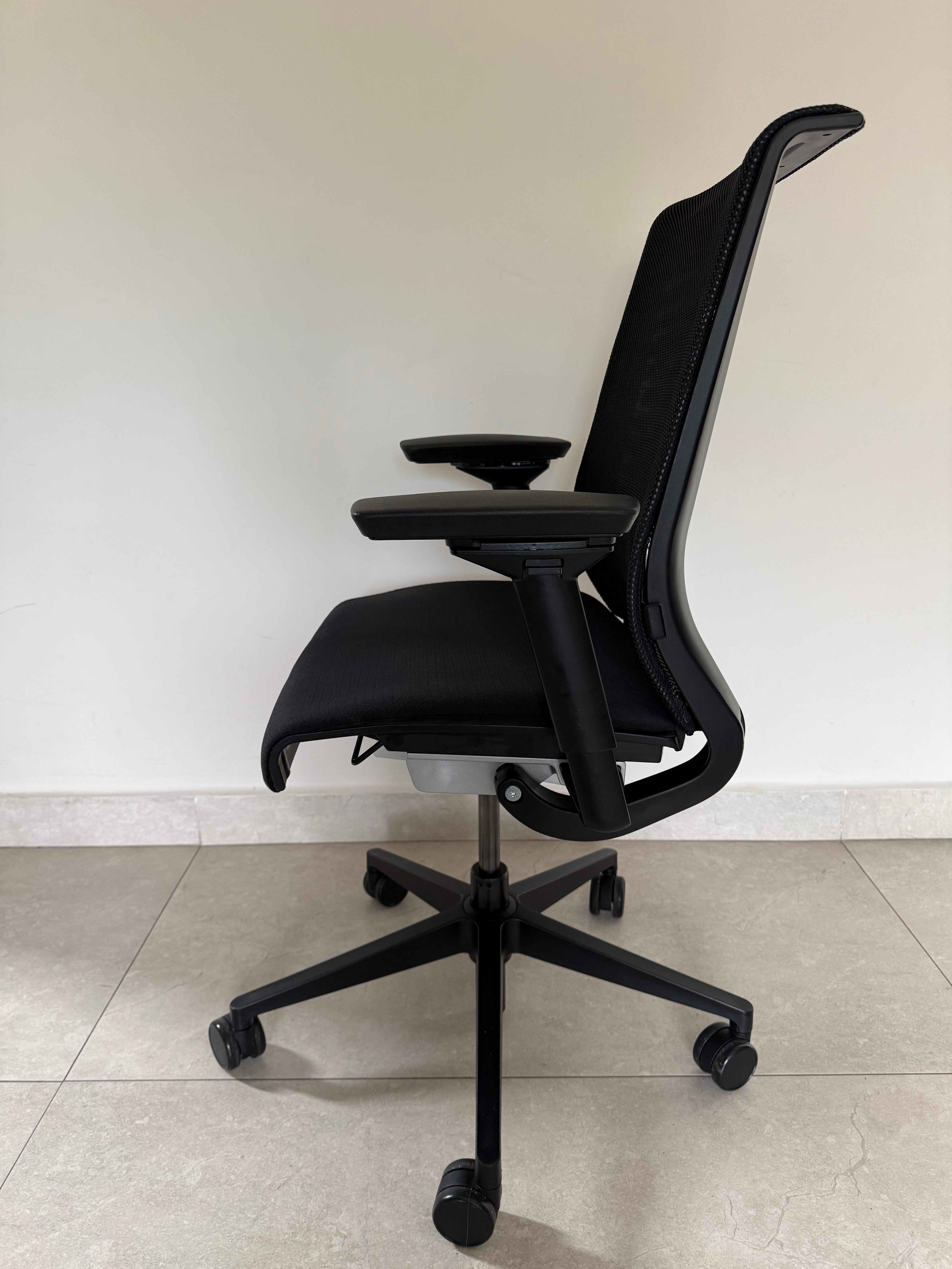 Silla Steelcase Think Preowned