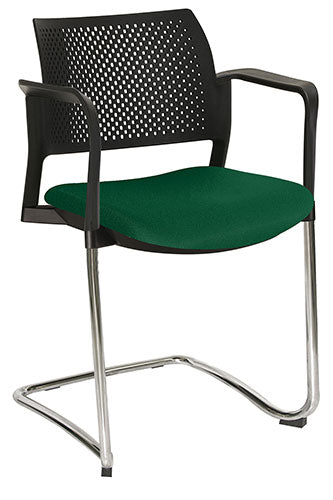 Silla de escritorio negra con soporte lumbar ajustable