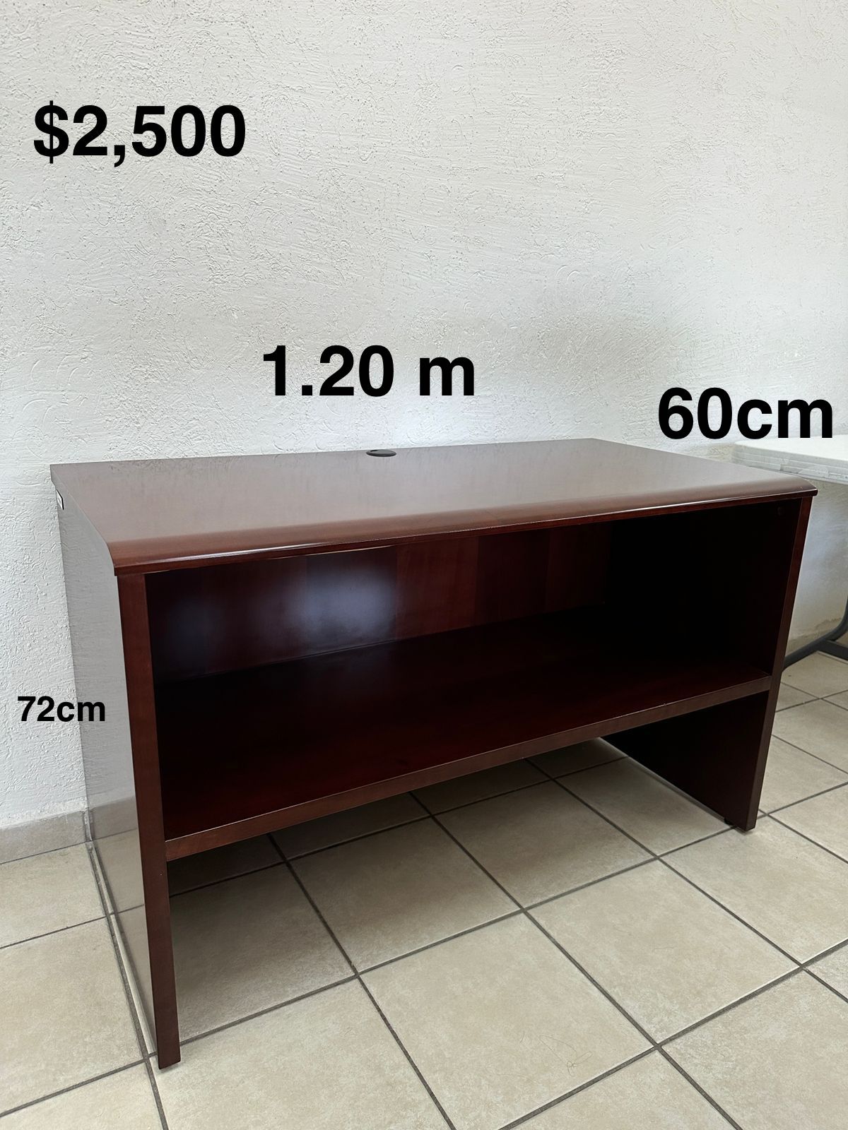 Escritorios de madera de segunda mano seminuevos