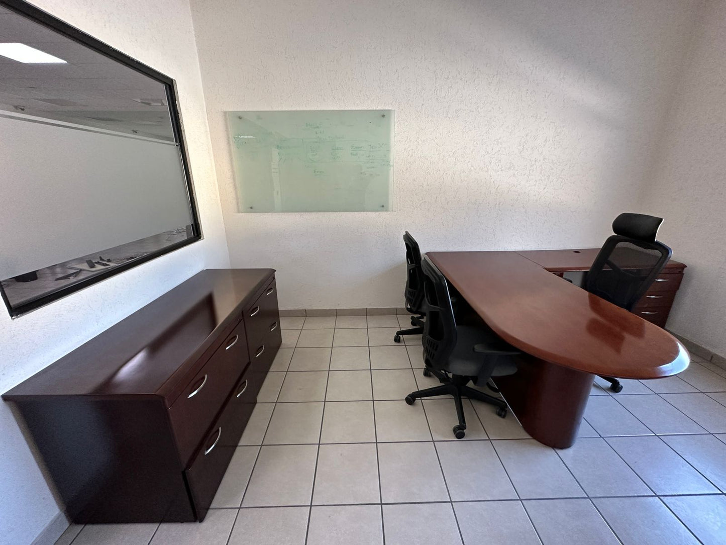 Escritorios de madera de segunda mano seminuevos