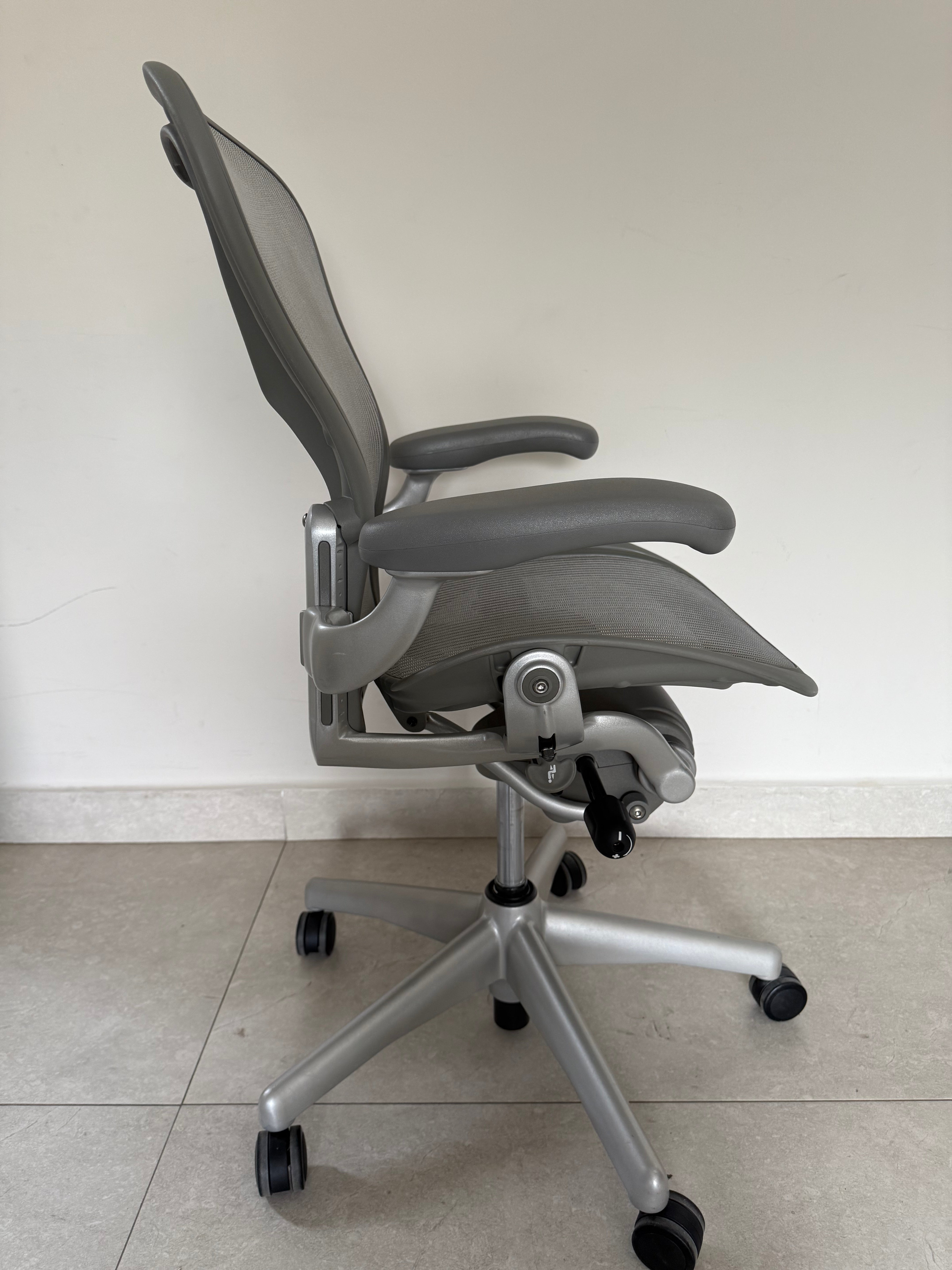 Silla Aeron Classic talla B con soporte ergonómico