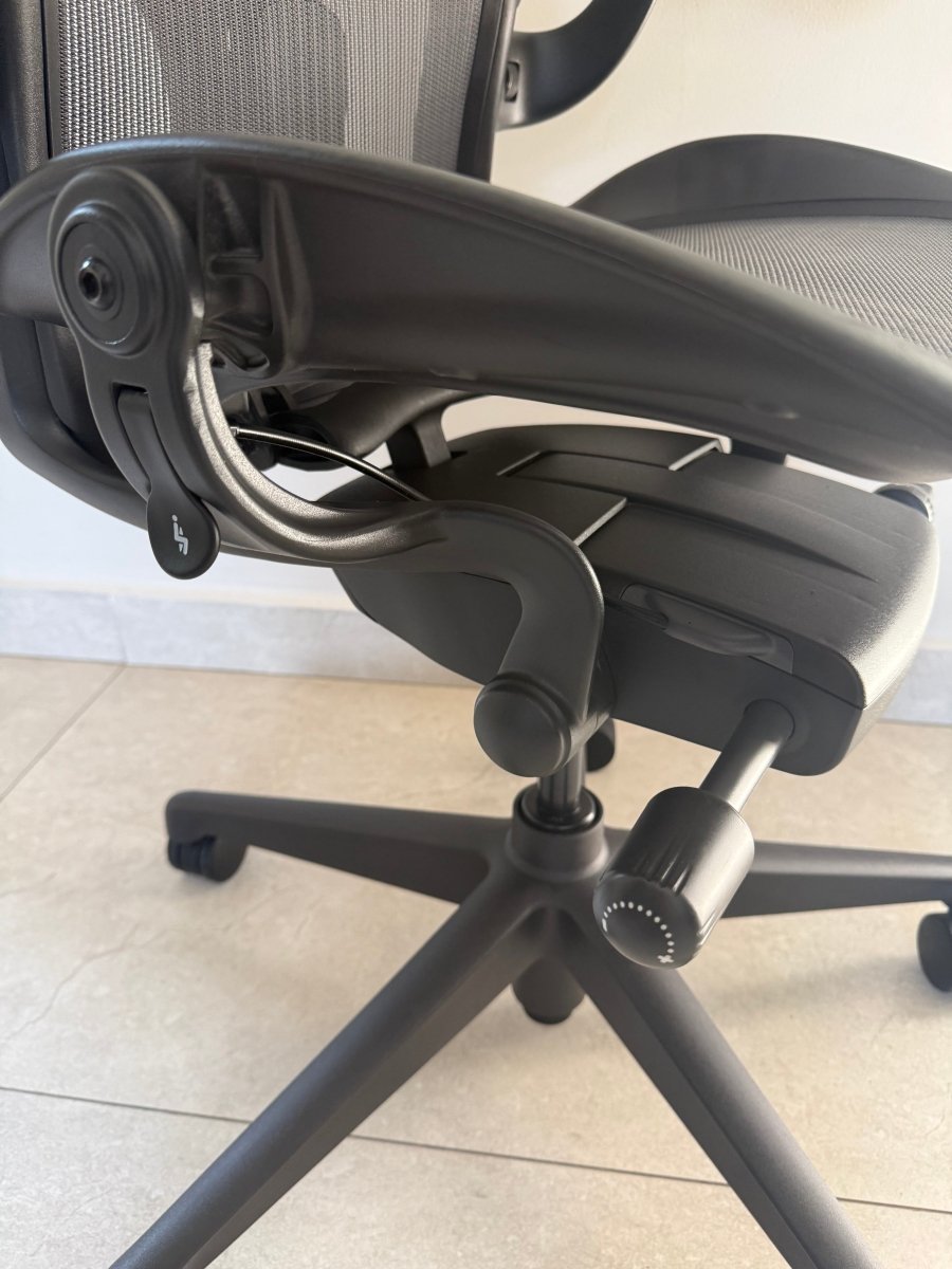 Aeron Herman Miller B Grafito Equipada - Preowned - Ergonomik silla ergonomica Herman Miller