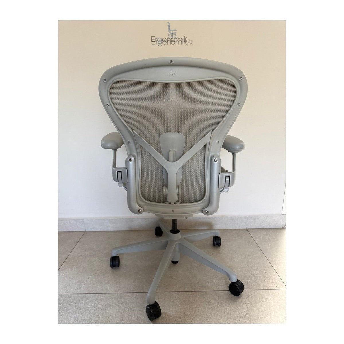 Aeron Herman Miller B Mineral Equipada - Preowned | Muebles ergonomicos en Mexico | Ergonomik