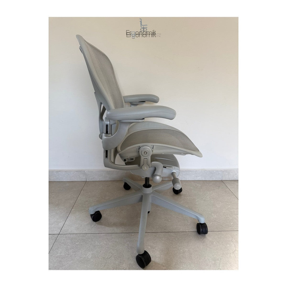 Aeron Herman Miller B Mineral Equipada - Preowned | Muebles ergonomicos en Mexico | Ergonomik