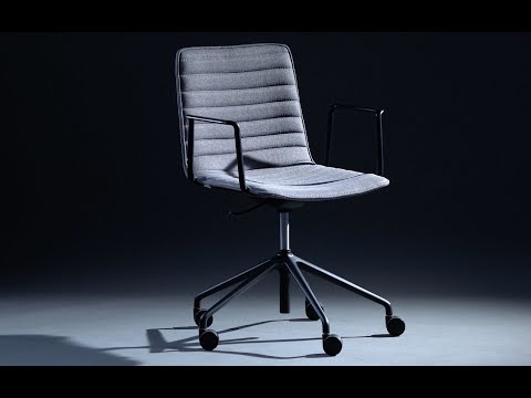 Silla Eneas en ambiente de oficina moderna