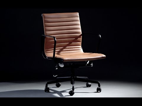 Descansabrazos en piel genuina de la Silla Goetz