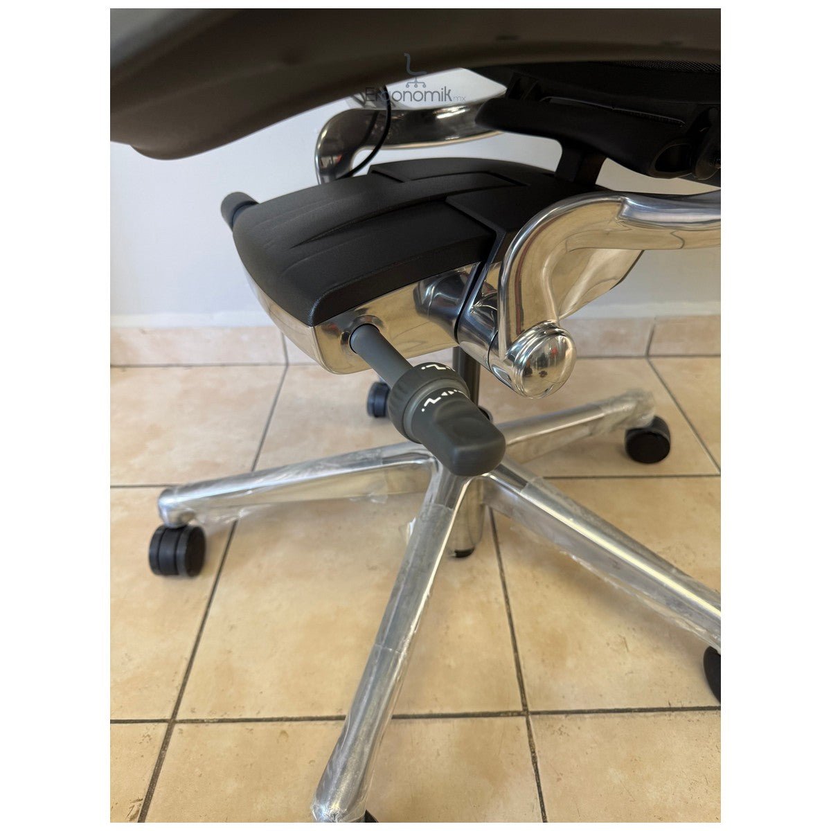Silla Aeron Herman Miller Posture Fit Talla B Cromo Brazos 3D - Ergonomik silla ergonomica Herman Miller