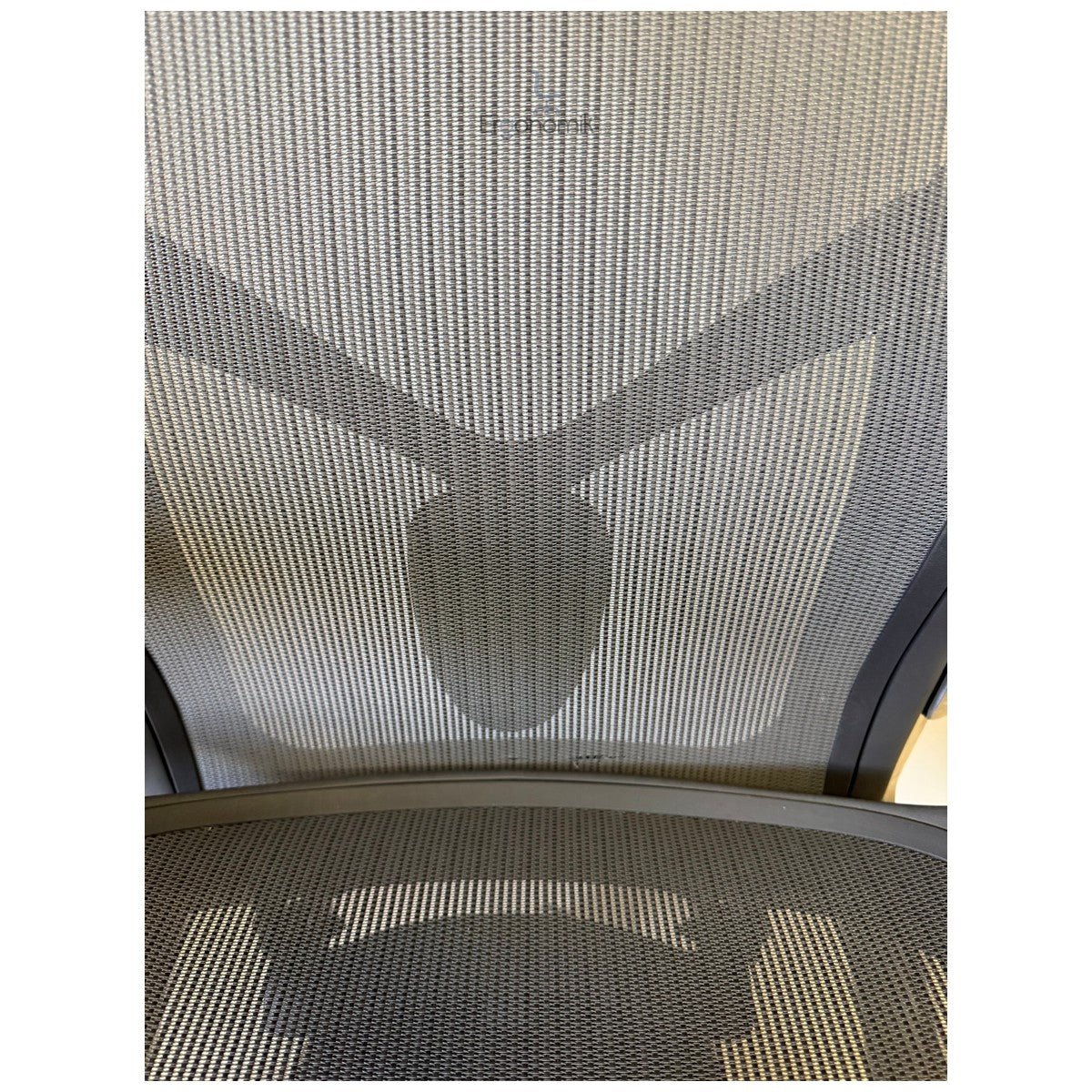 Silla Aeron Herman Miller Y Cromo Talla C - Con Daño - Ergonomik silla ergonomica Herman Miller