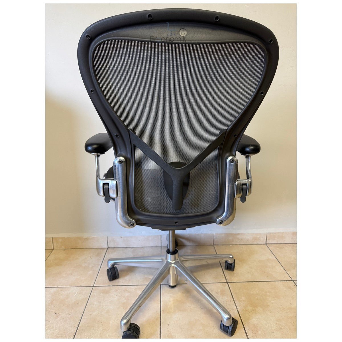 Silla Aeron Herman Miller Y Cromo Talla C - Con Daño - Ergonomik silla ergonomica Herman Miller
