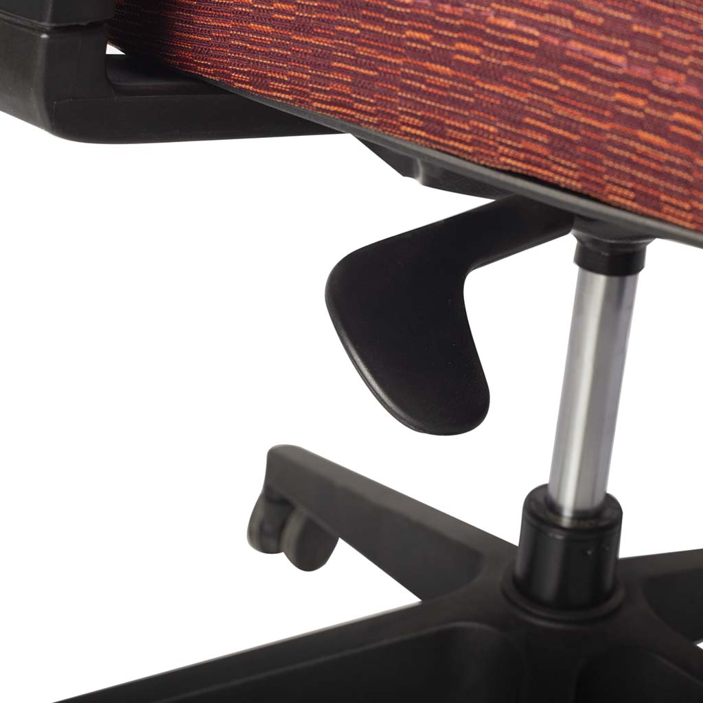 Sistema de ajuste ergonómico de la Silla Ejecutiva 310 con cabecera