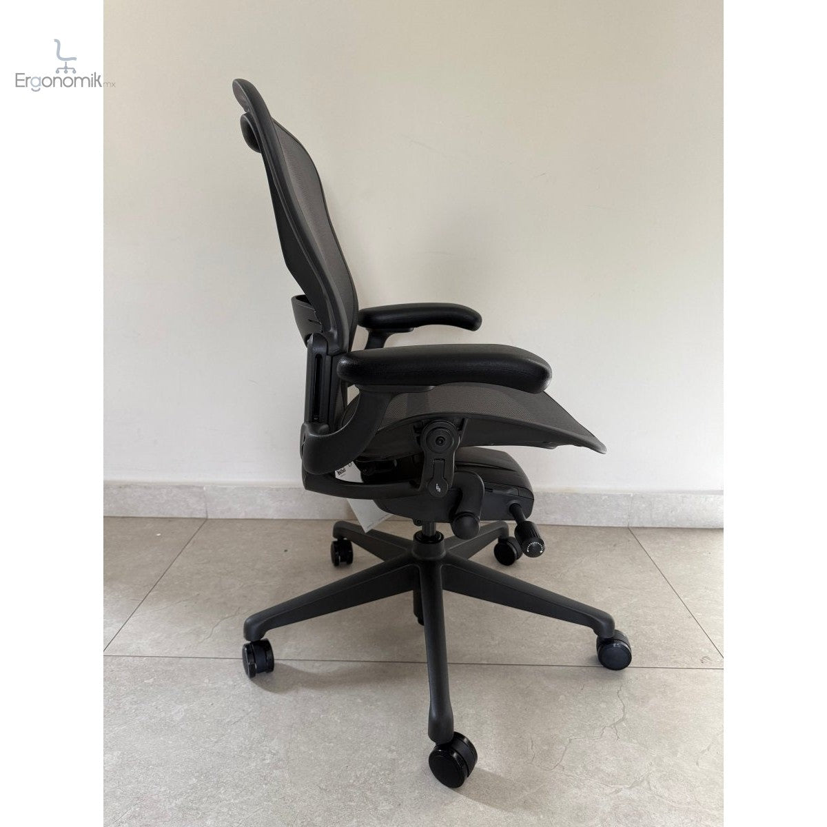 Silla Herman Miller Aeron Remastered Grafito talla B - Exhibición - Ergonomik silla ergonomica Herman Miller