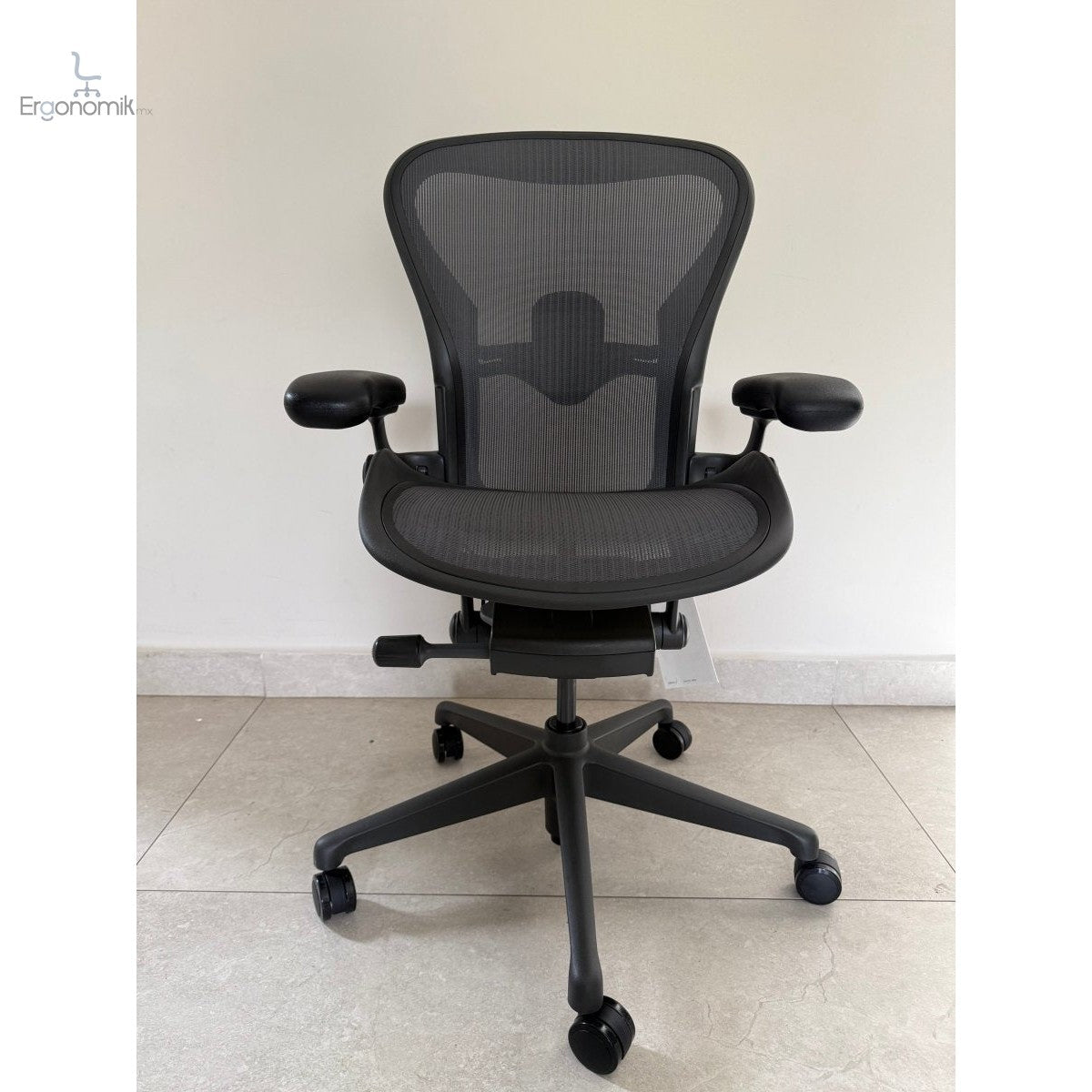Silla Herman Miller Aeron Remastered Grafito talla B - Exhibición - Ergonomik silla ergonomica Herman Miller