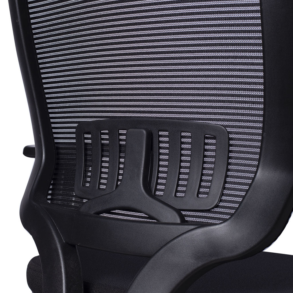 Modern office setup featuring Silla Operativa 120