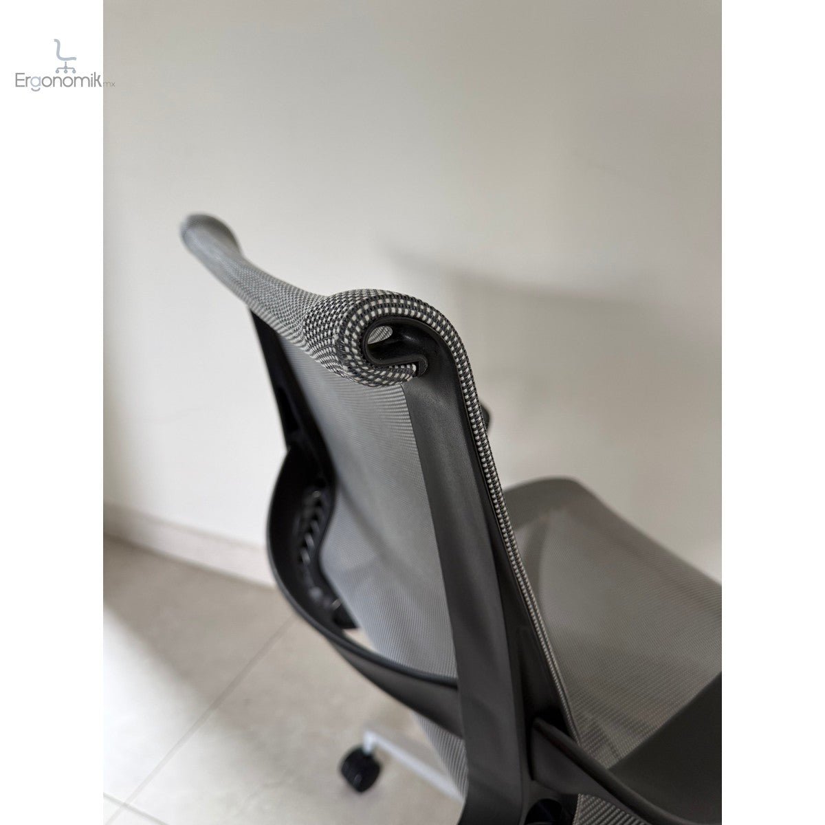 Silla Setu Gris Herman Miller - Preowned - Ergonomik Silla de Oficina Herman Miller
