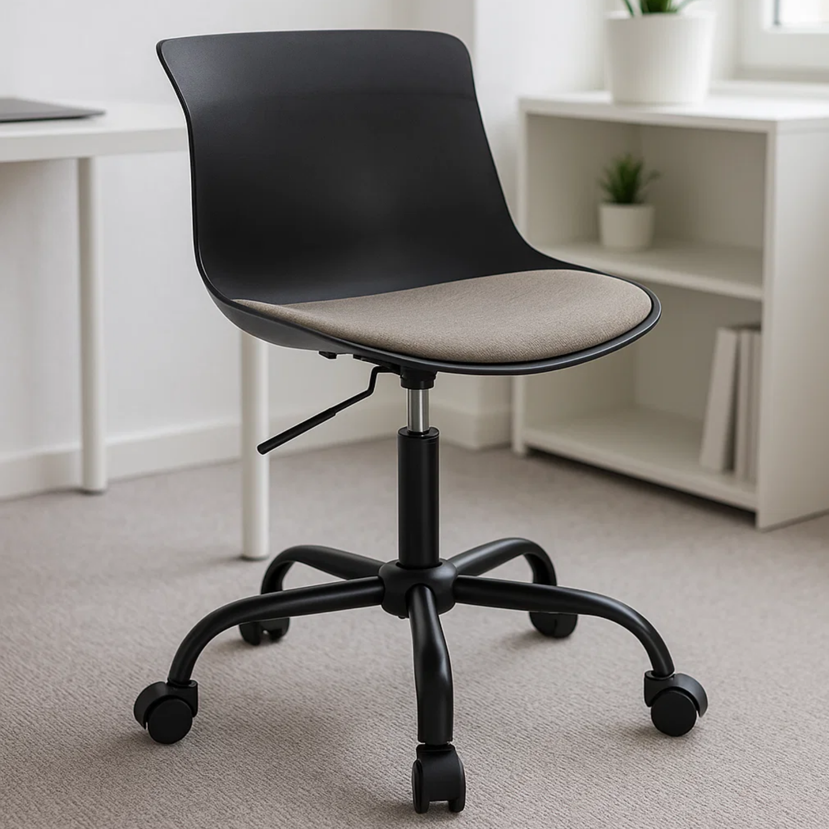 Silla Operativa Eames Acolchada Negro