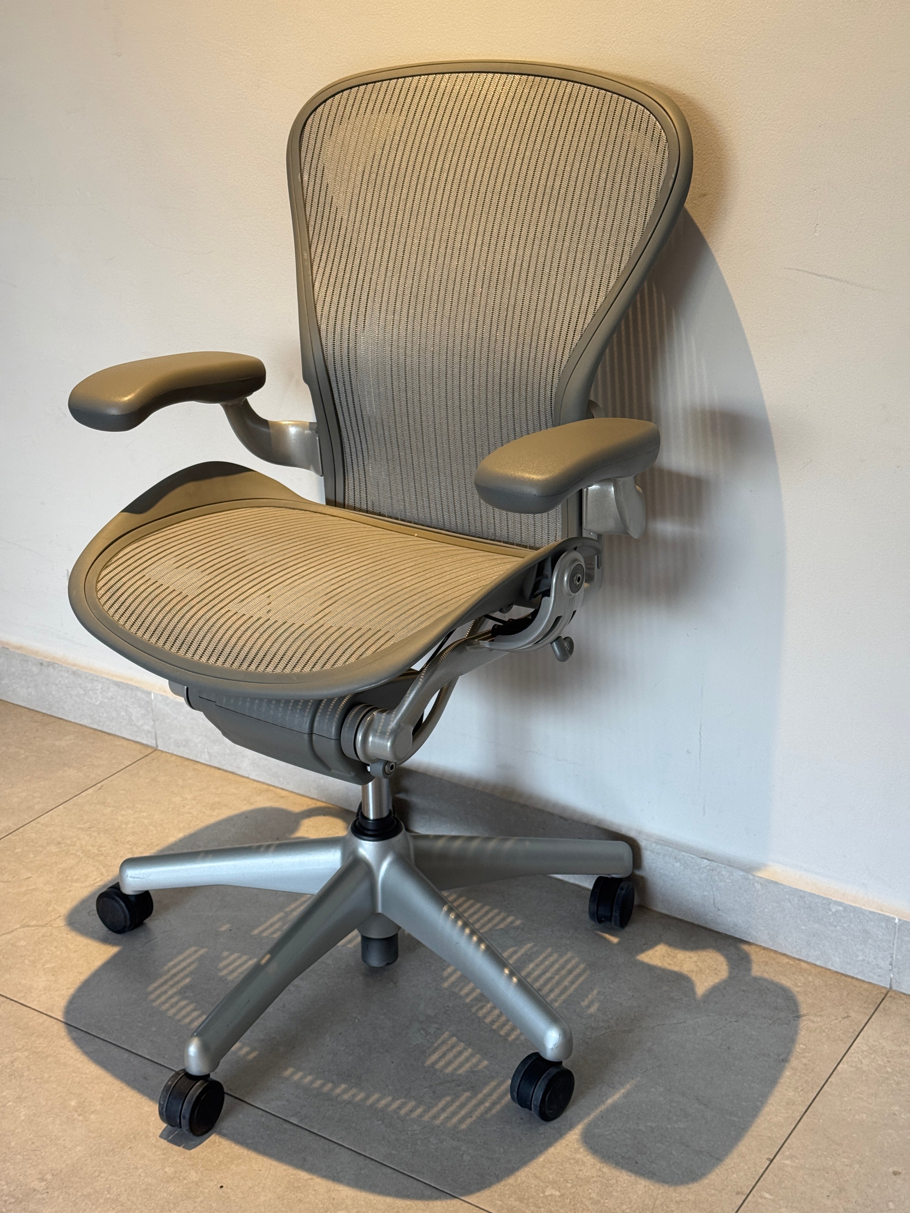 Aeron Classic talla B - Como nuevas