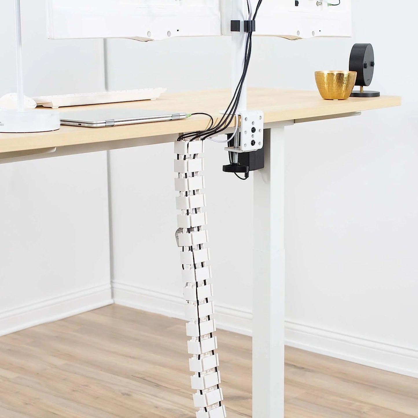 Columna Organizadora de Cables