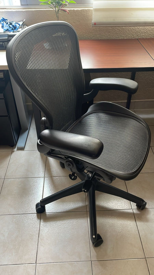 Aeron Classic Color Grafito Seminueva talla B