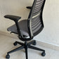 Silla Steelcase Think V2 - Preowned