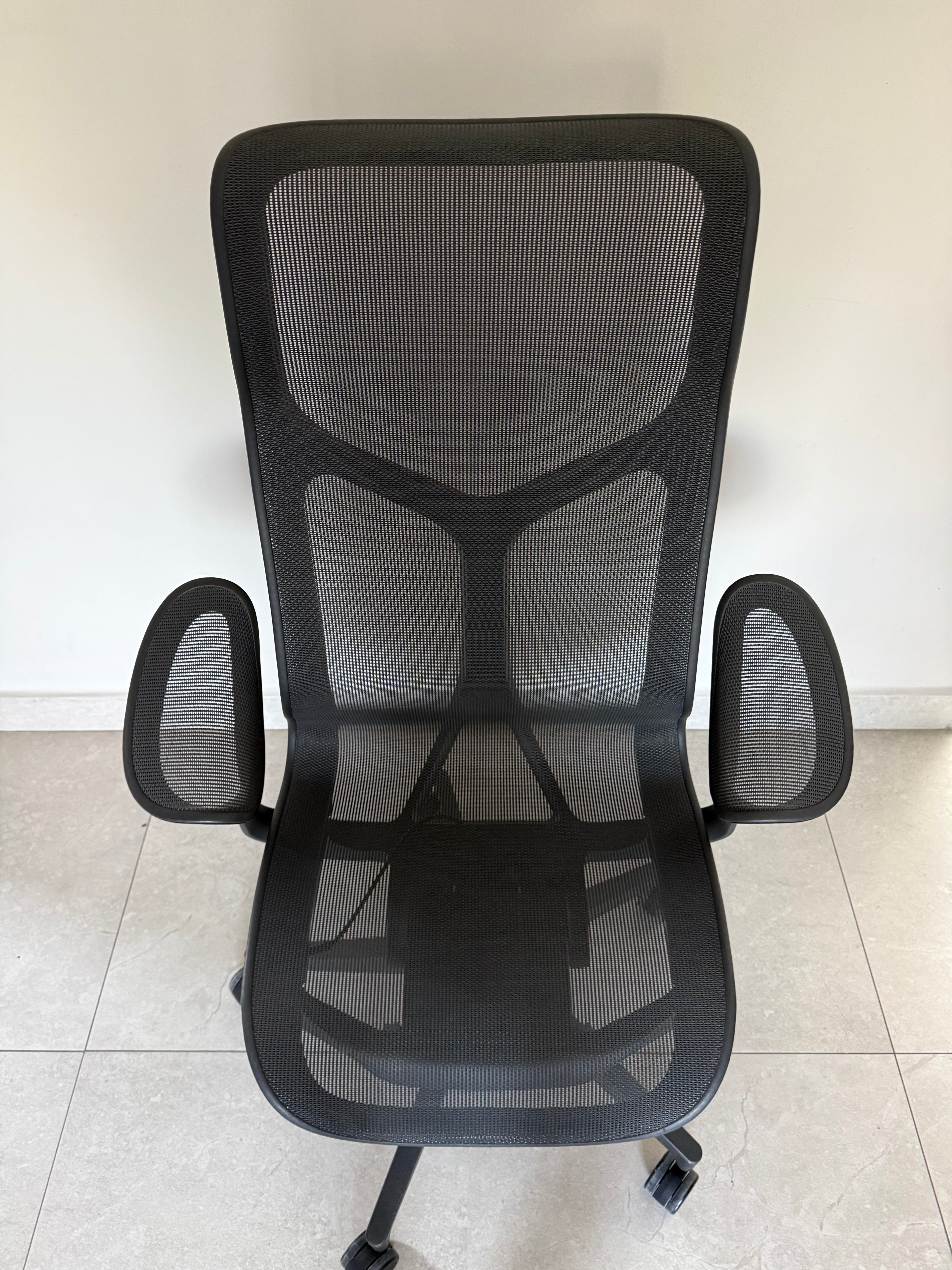 Silla Cosm Alta Brazo Leaf Herman Miller - Preowned