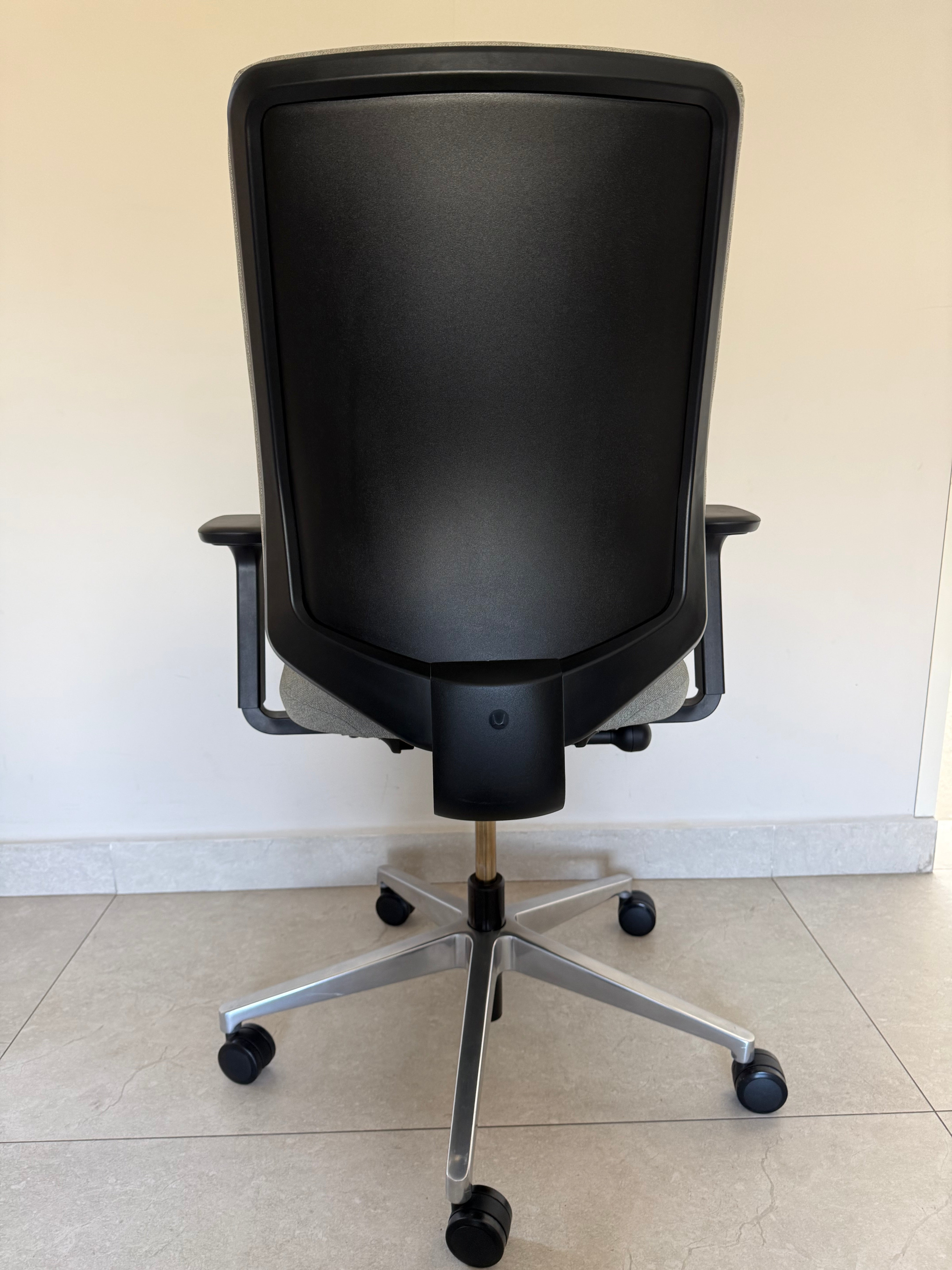 Silla Verus Acolchada Herman Miller - Preowned