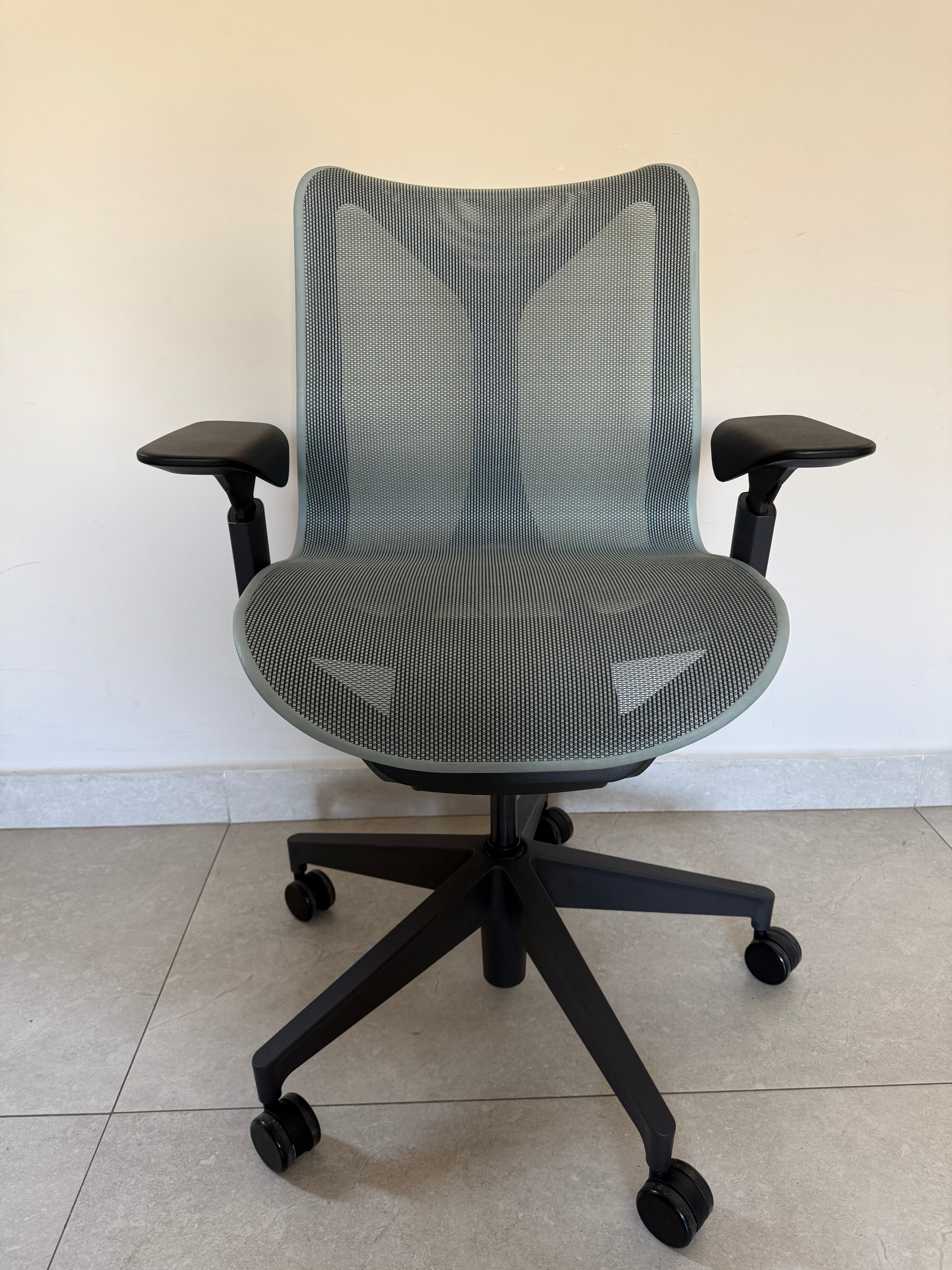 Silla Cosm Baja - Herman Miller