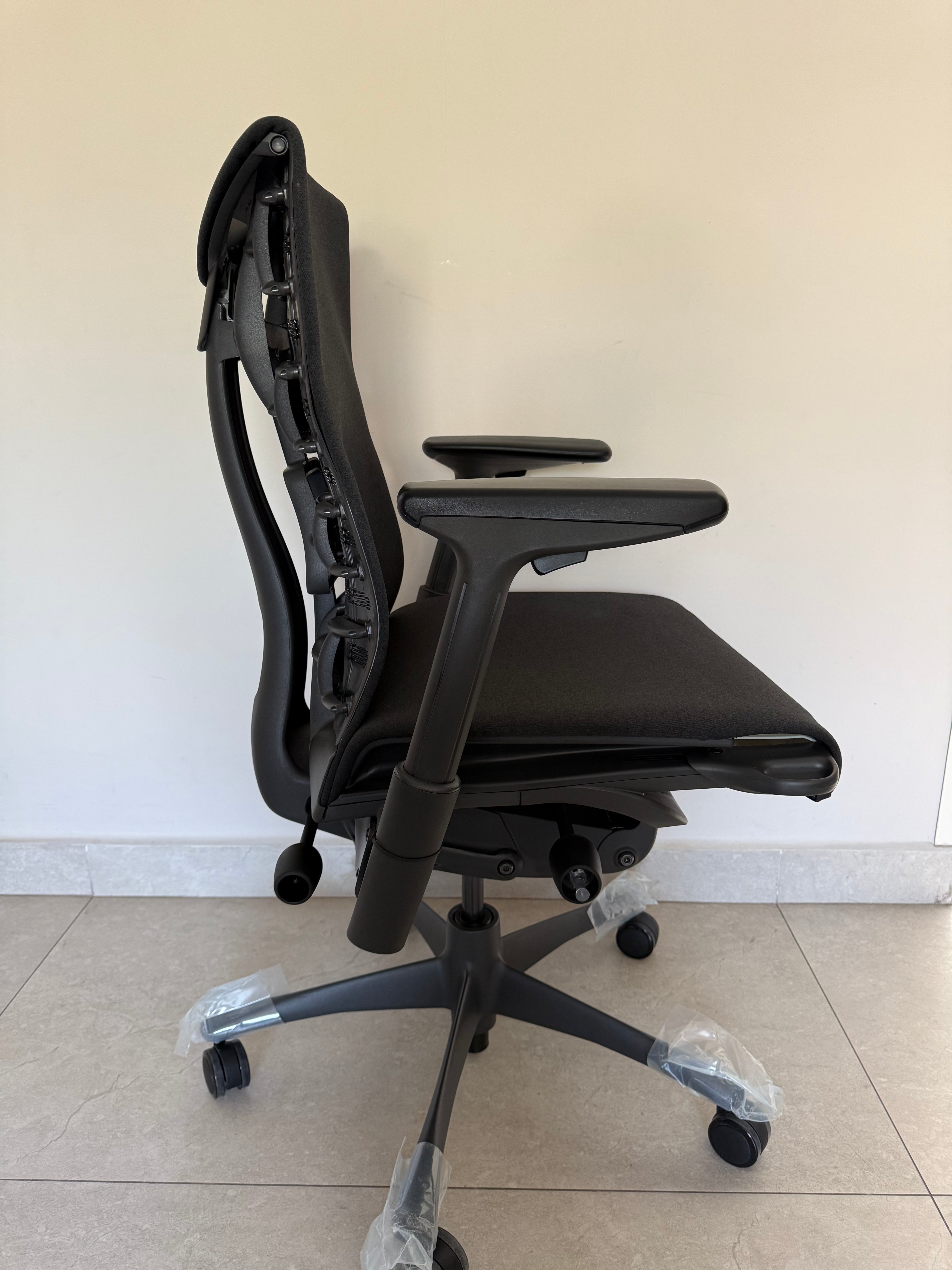 Embody Negro Liso - Herman Miller Nueva
