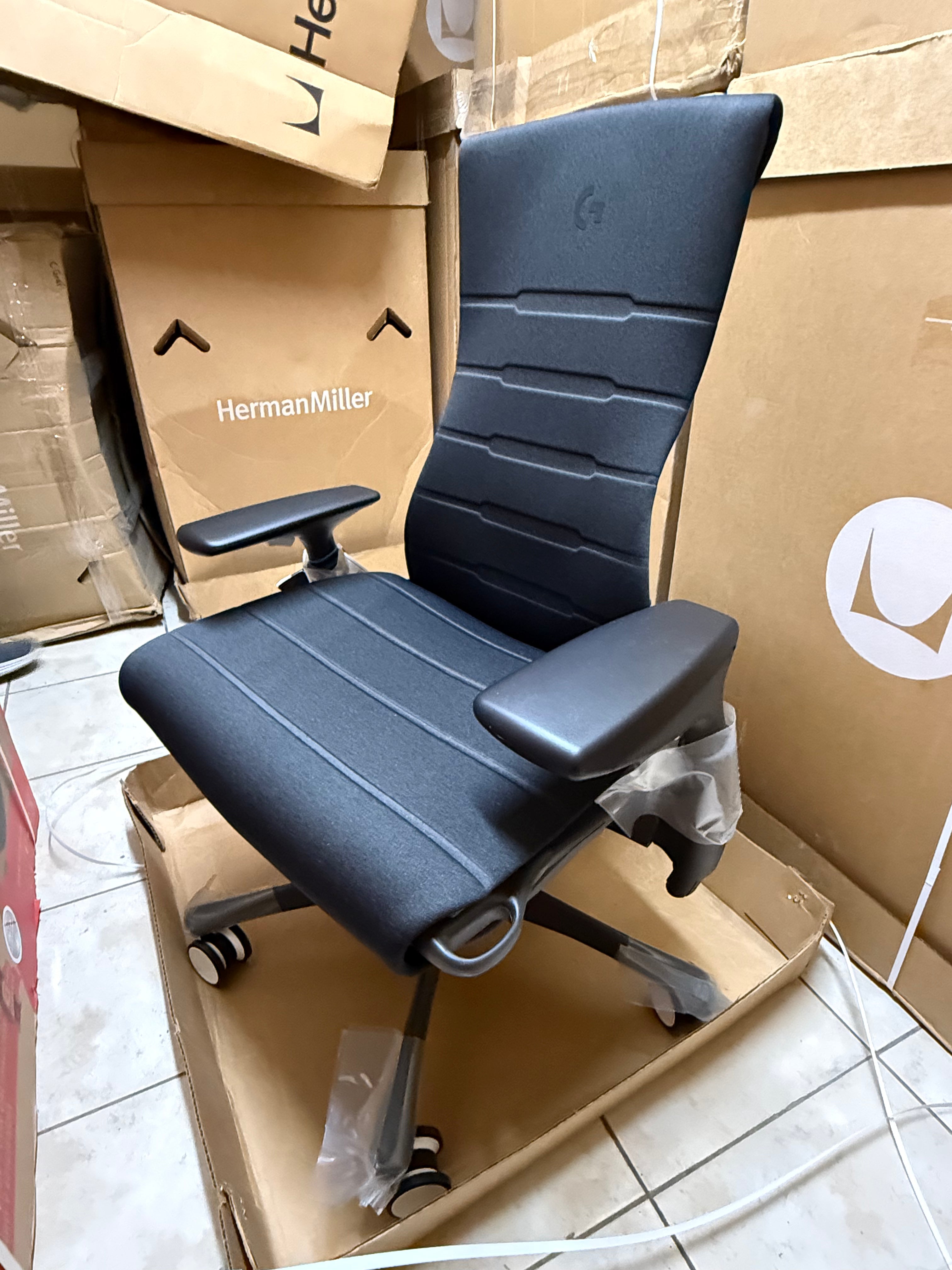 Embody Logitech - Herman Miller Nueva