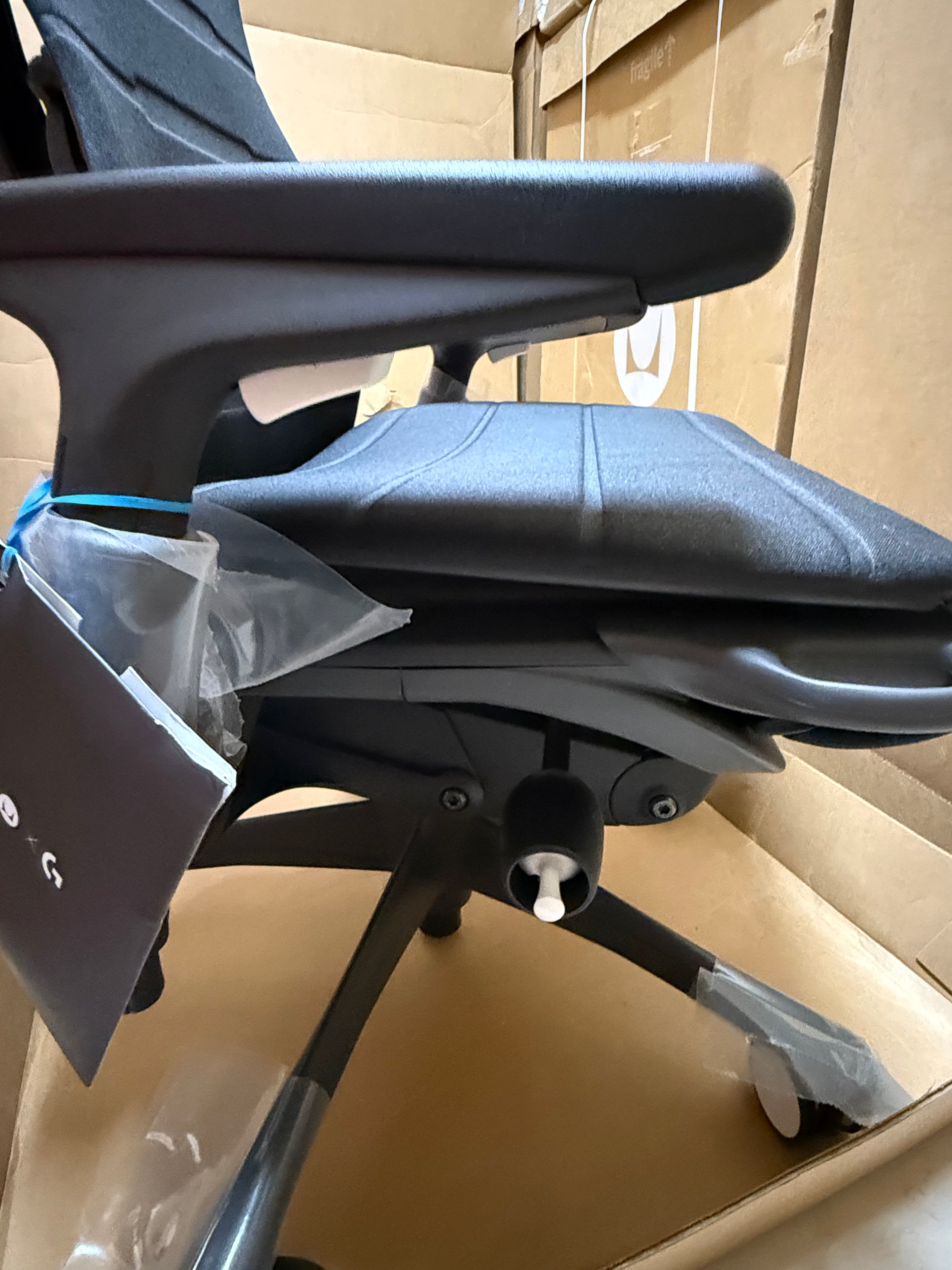Embody Logitech - Herman Miller Nueva